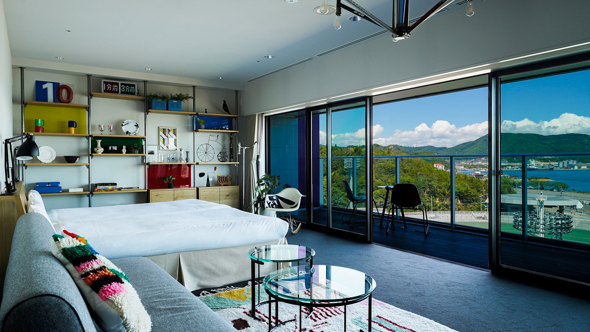 Ocean bank view semi-open-air suite [with terrace]
