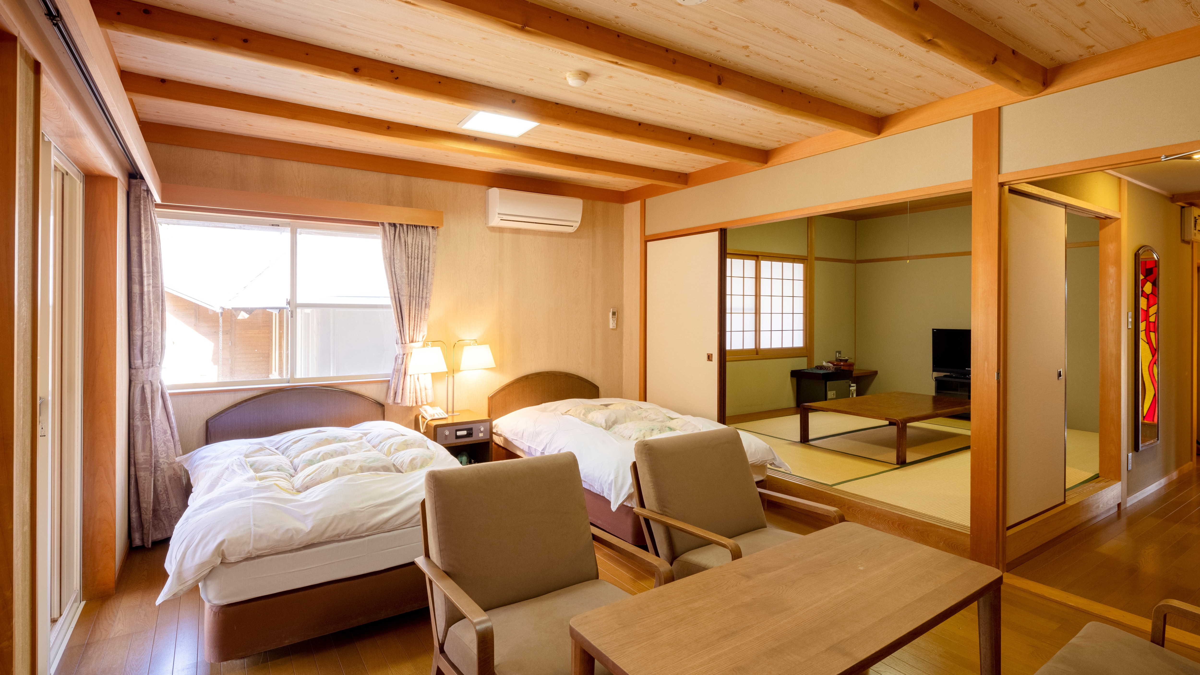 【小屋】日西式客房（雙床間+6張榻榻米日式房間）