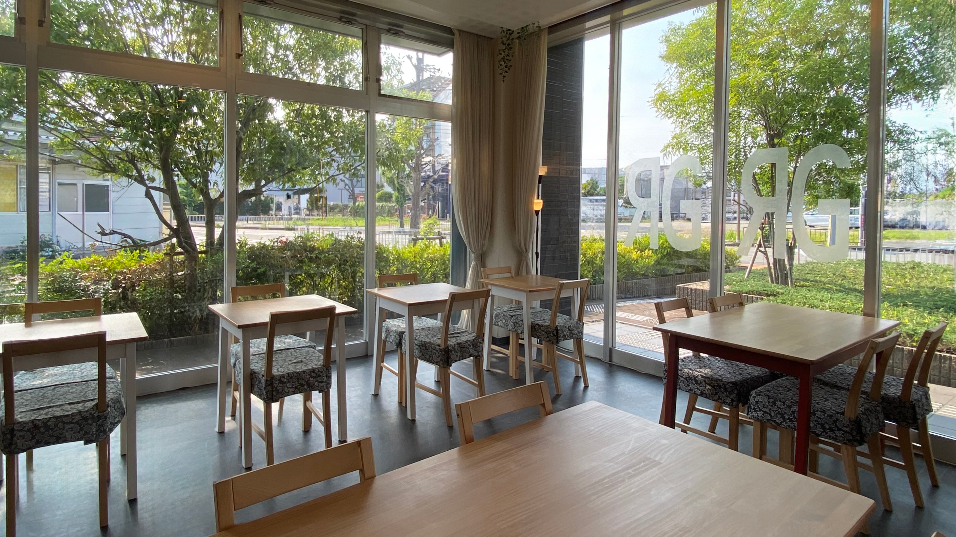 GR：1F 레스토랑