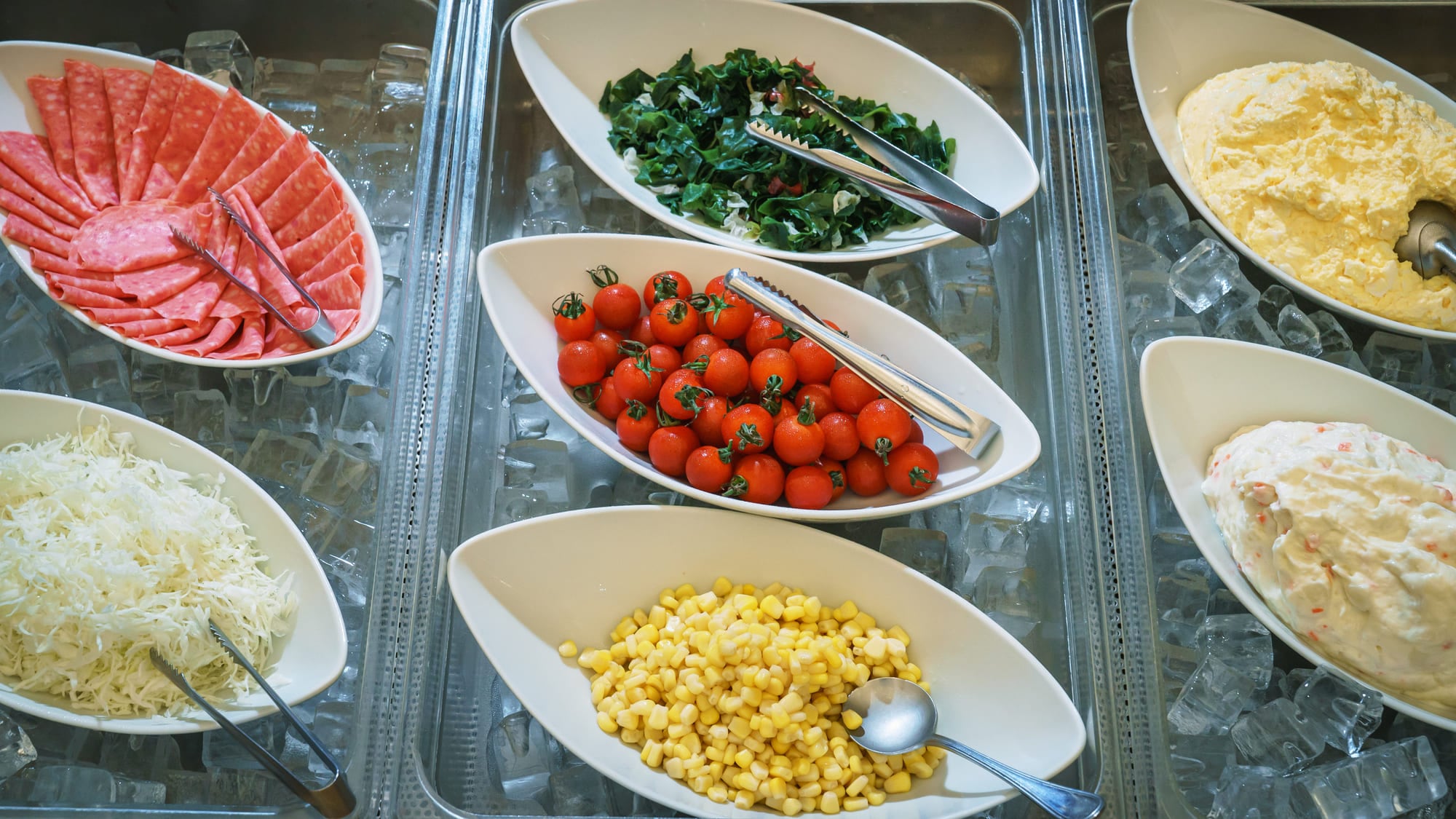 Góc salad buffet sáng