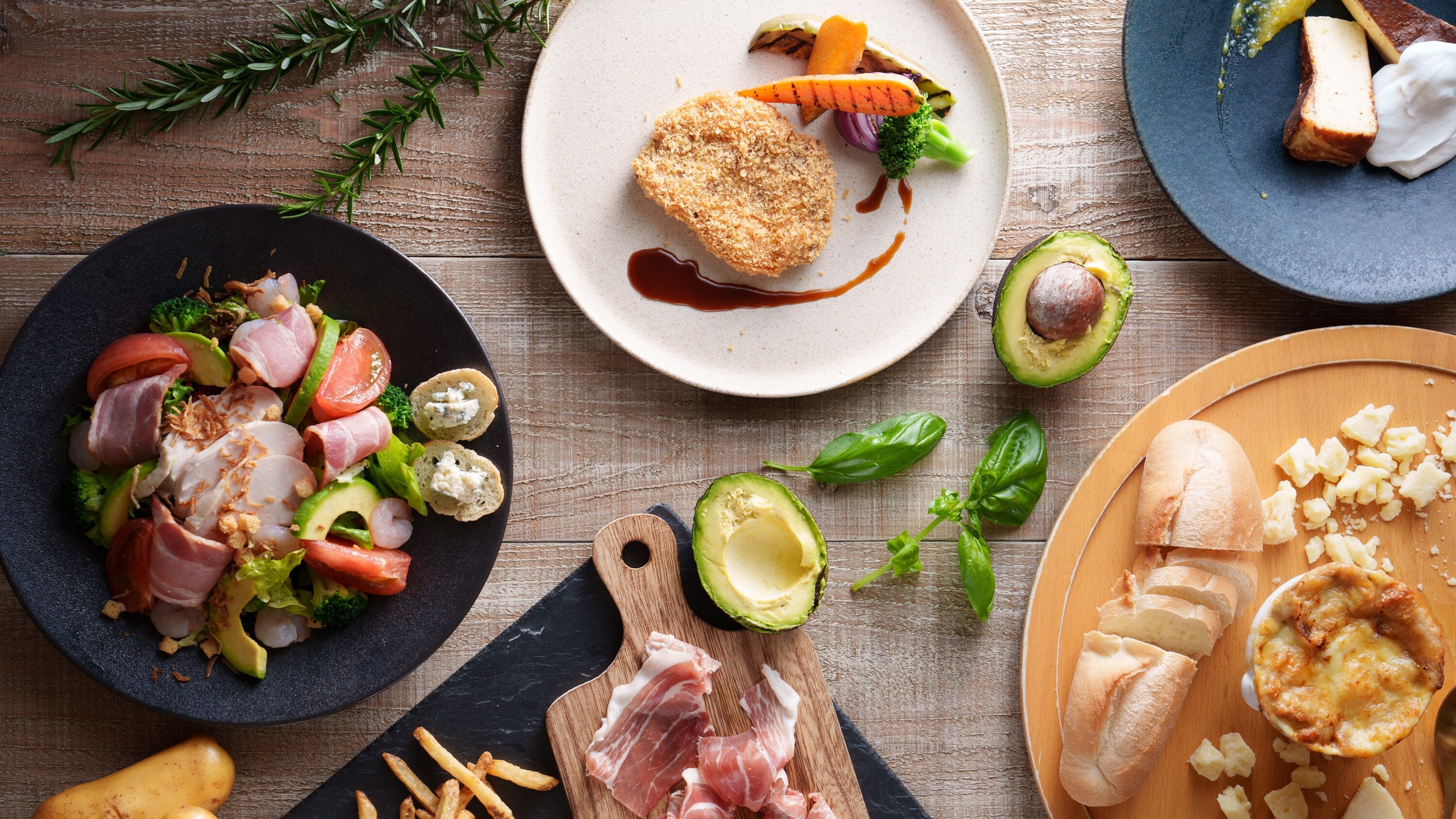 All-day dining "Chef's Terrace"