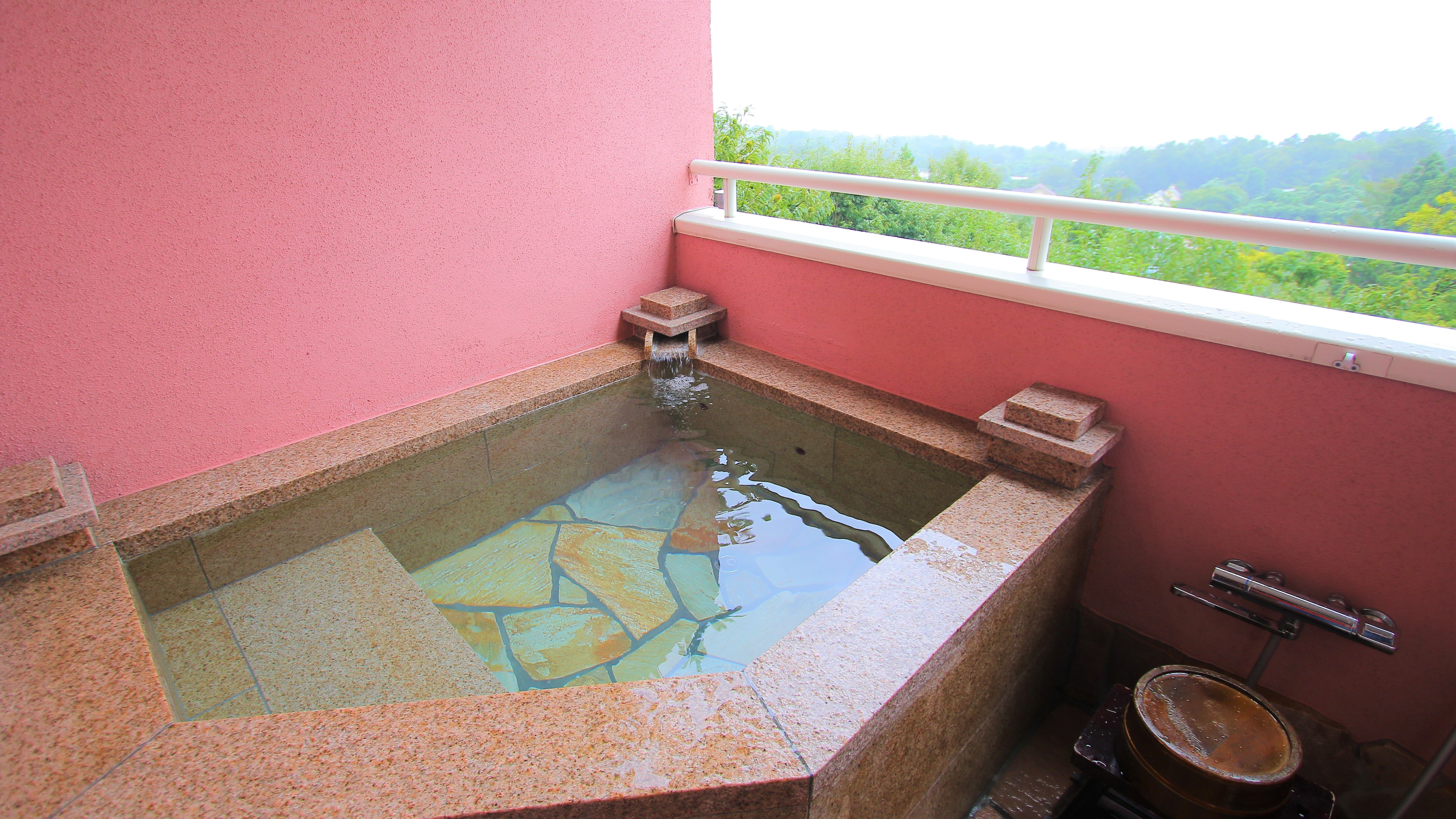 Guest room hot spring open-air bath [101 / Aubergeine]]