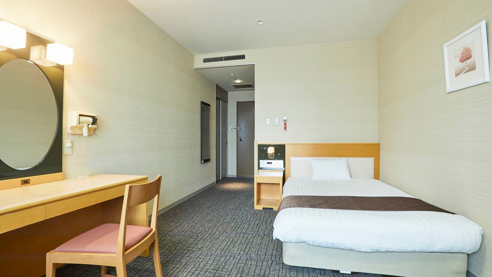 Western-style semi-double room (20 square meters) [Non-smoking]