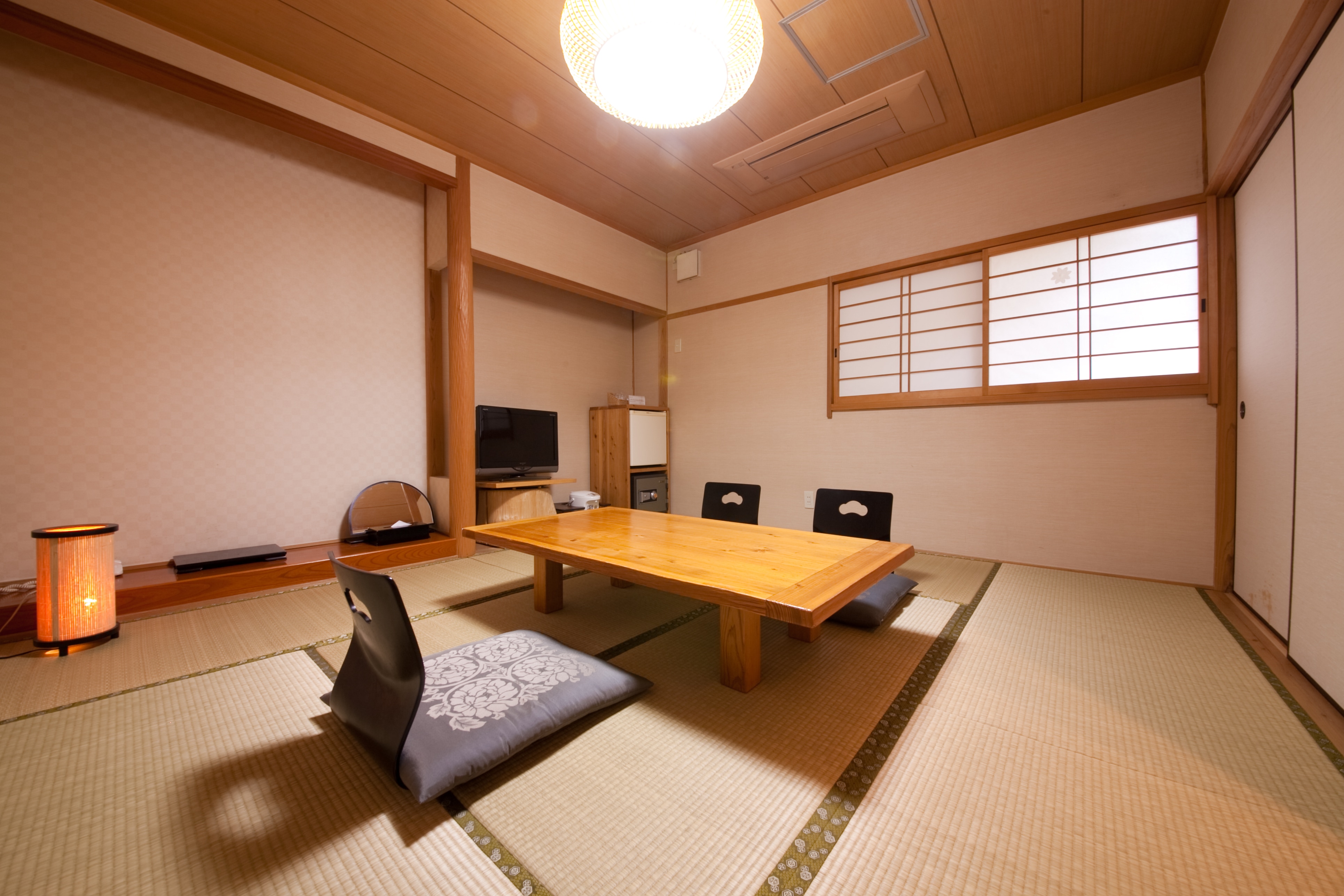 [主屋/1樓] 帶室內浴池的客房“雛菊”