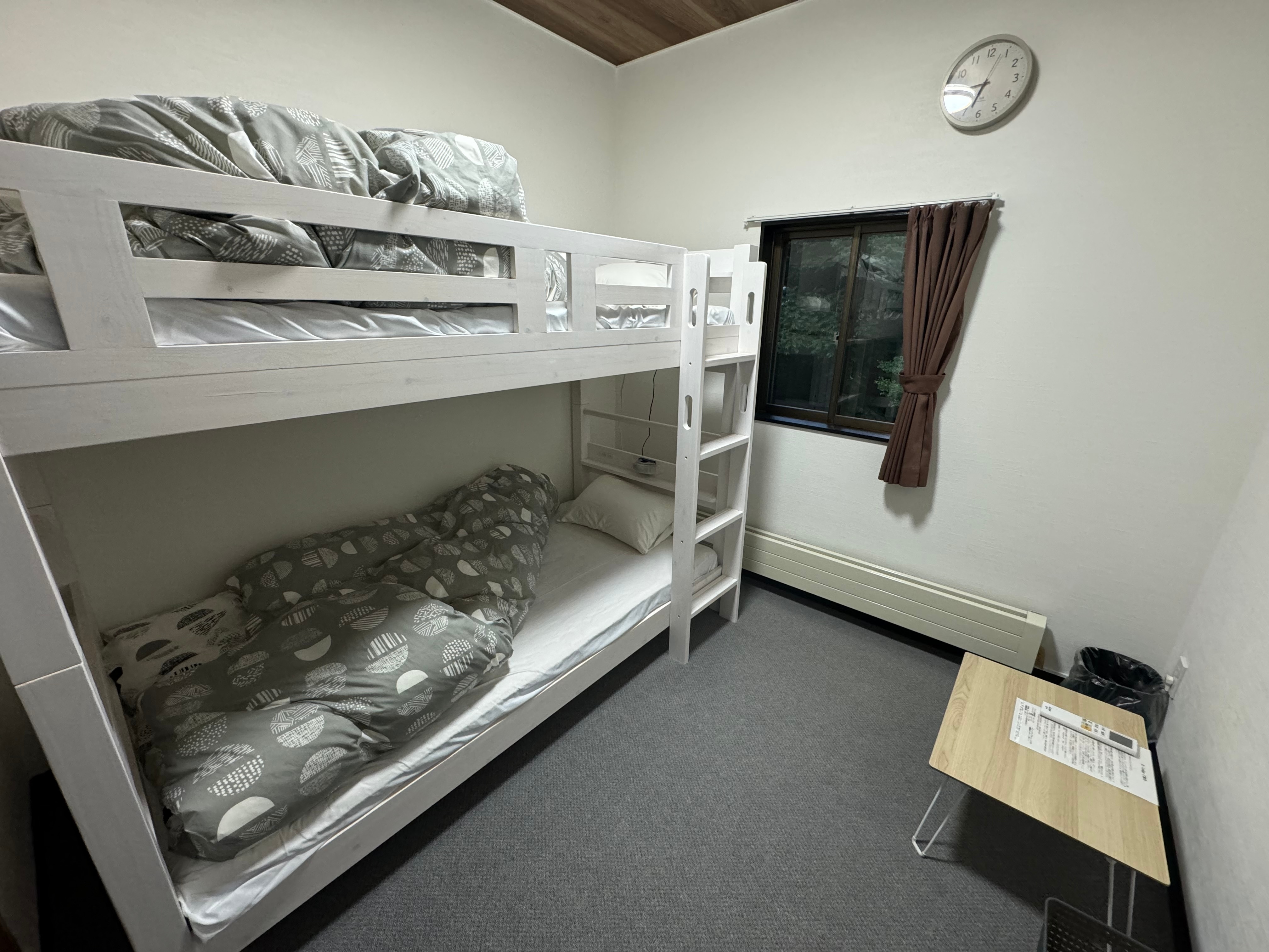Western-style room (bunk beds)