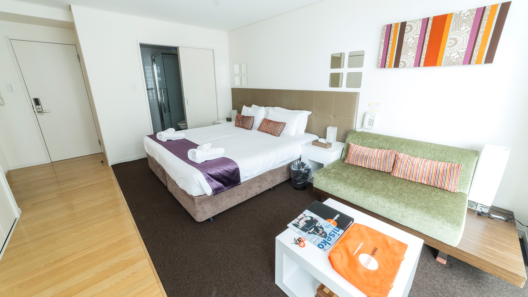 [Studio Room] Guest room example