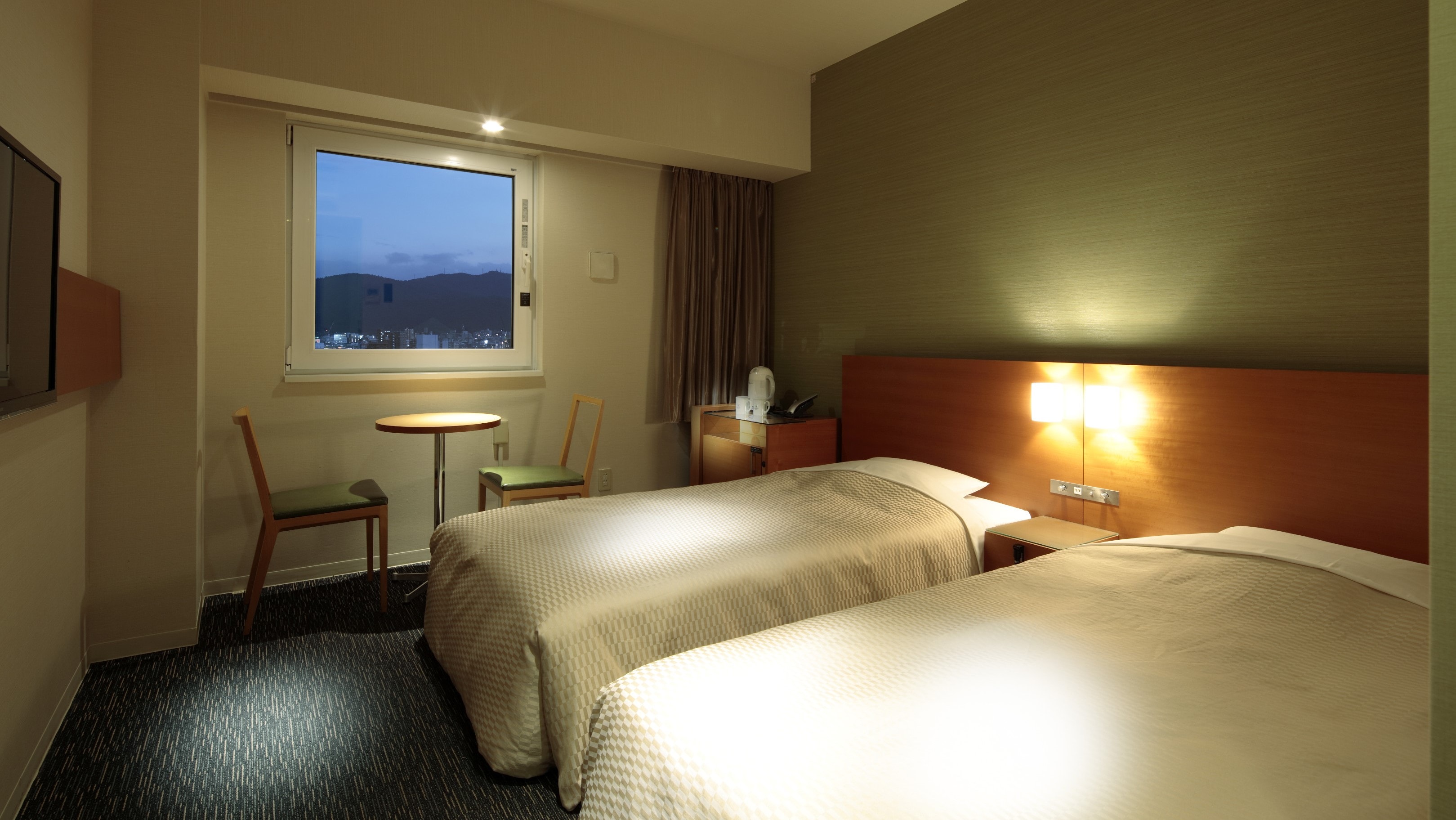 Kamar Twin 1