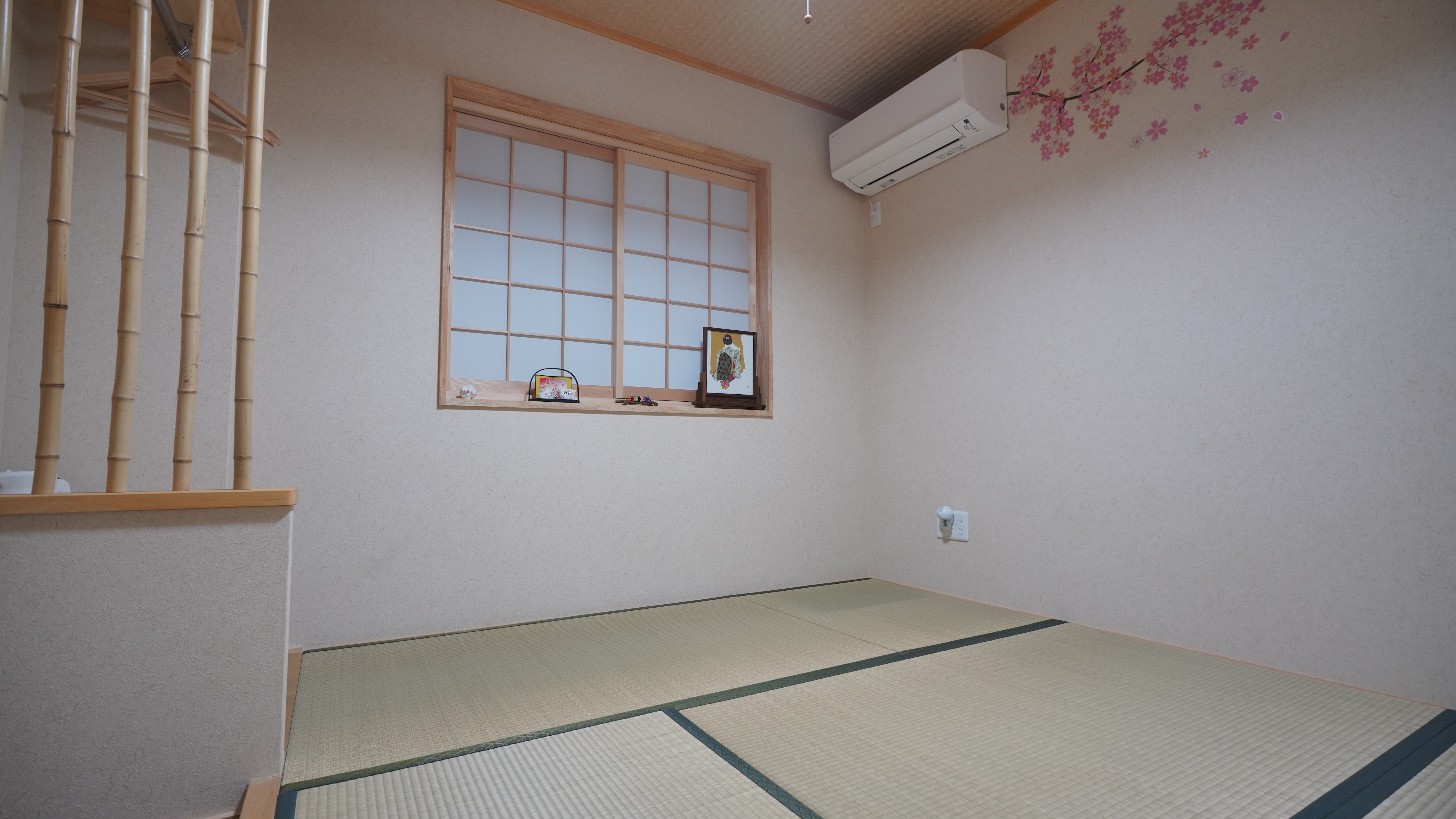 Kamar double bergaya Jepang di lantai pertama