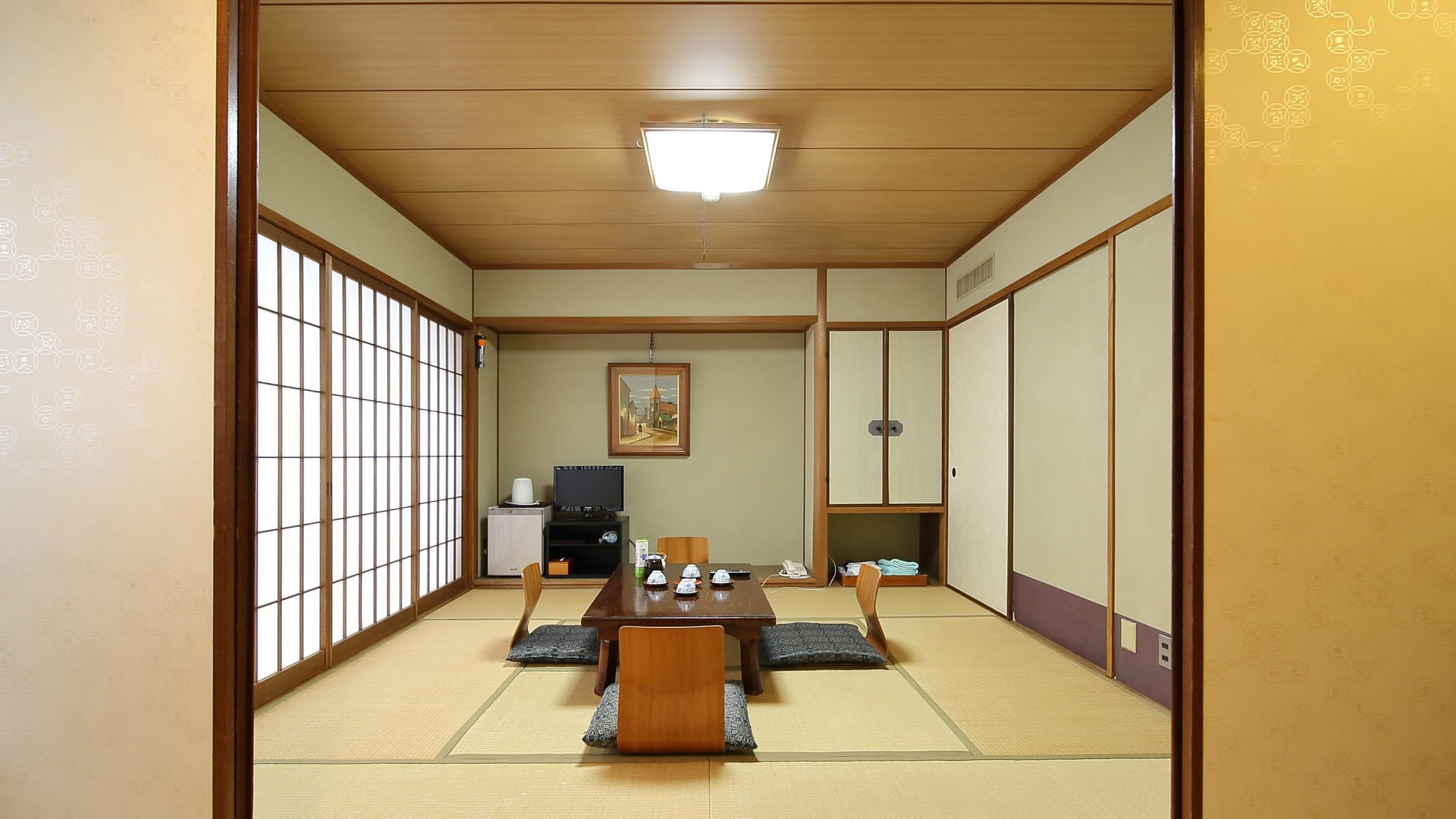 Kamar bergaya Jepang 8 tikar tatami (dengan bak mandi dan toilet / Gedung Utara)