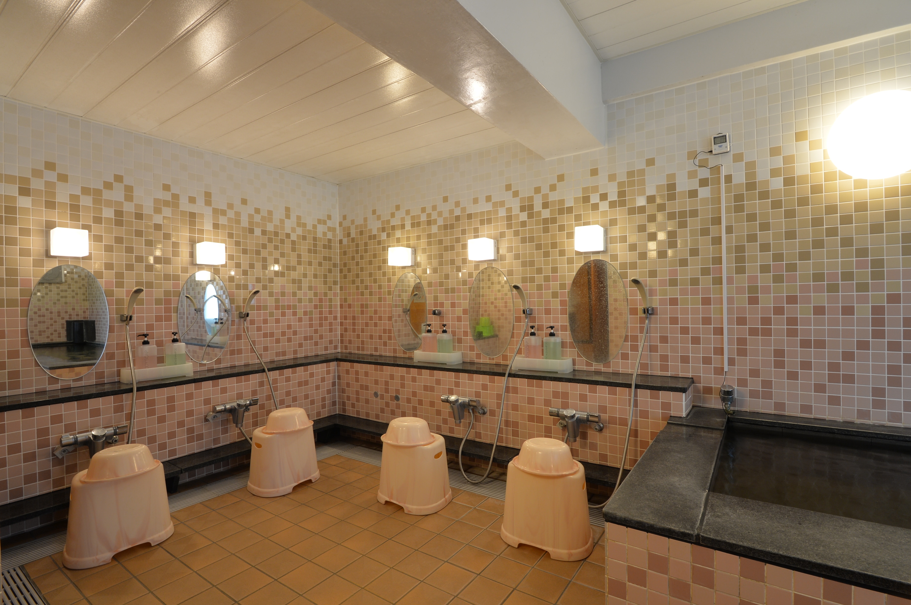 Women's bath