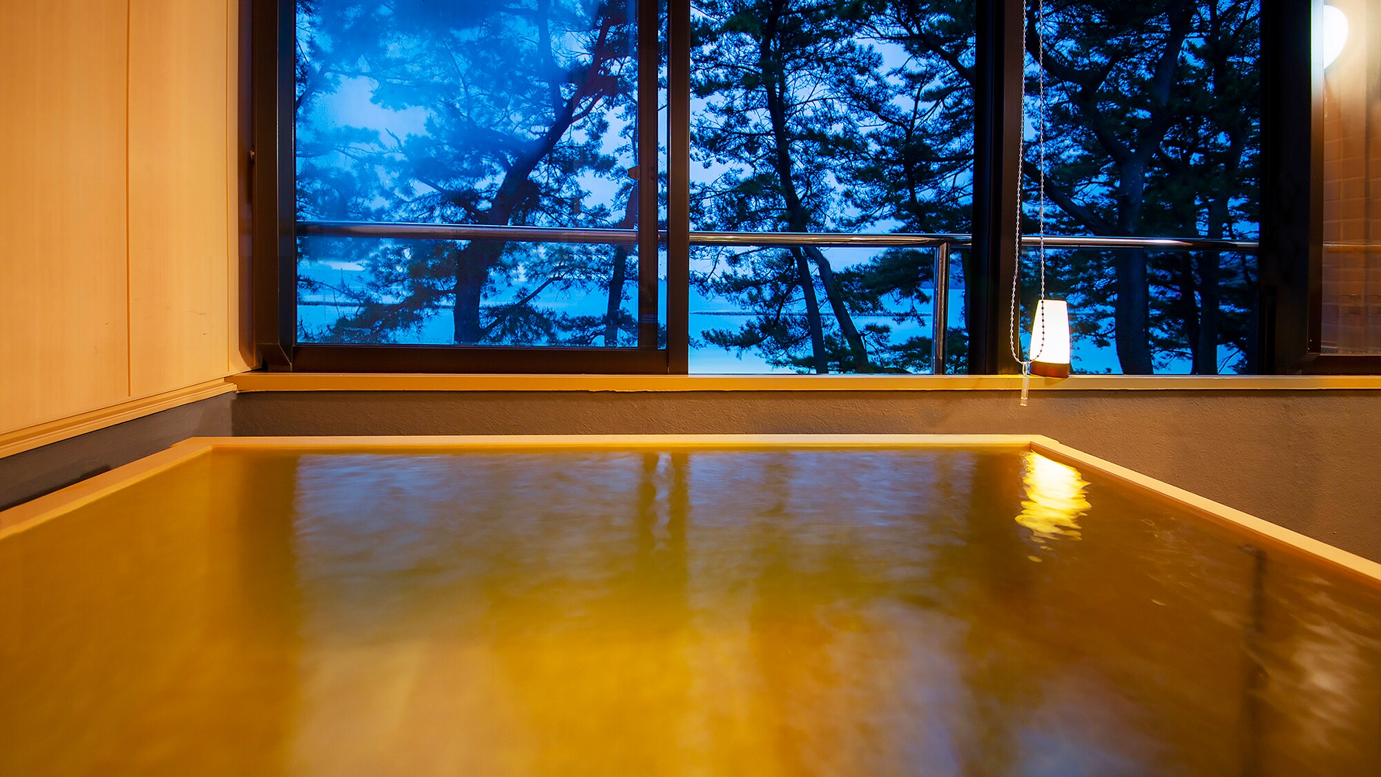 [Double with ocean view semi-open-air bath] -Room bath-