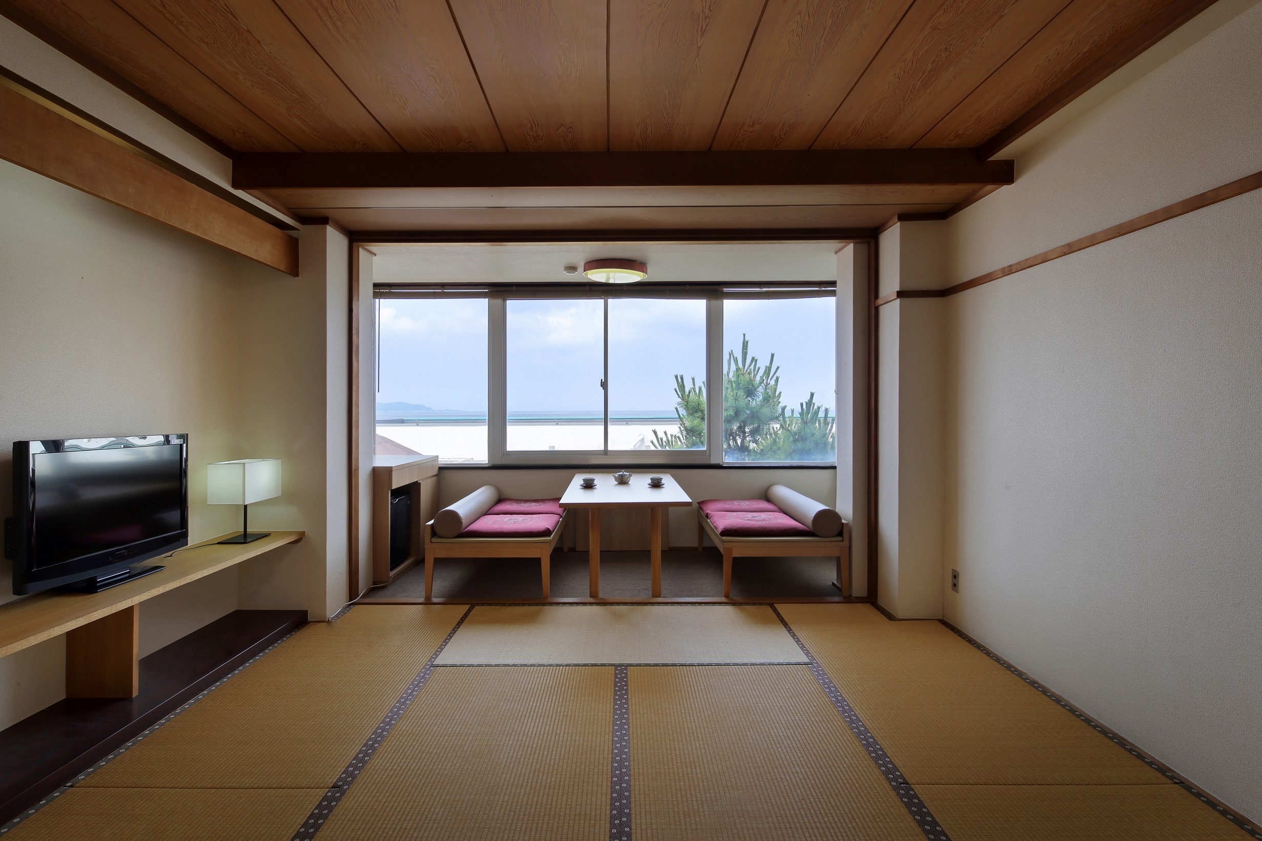 Kamar bergaya Jepang di lantai 2