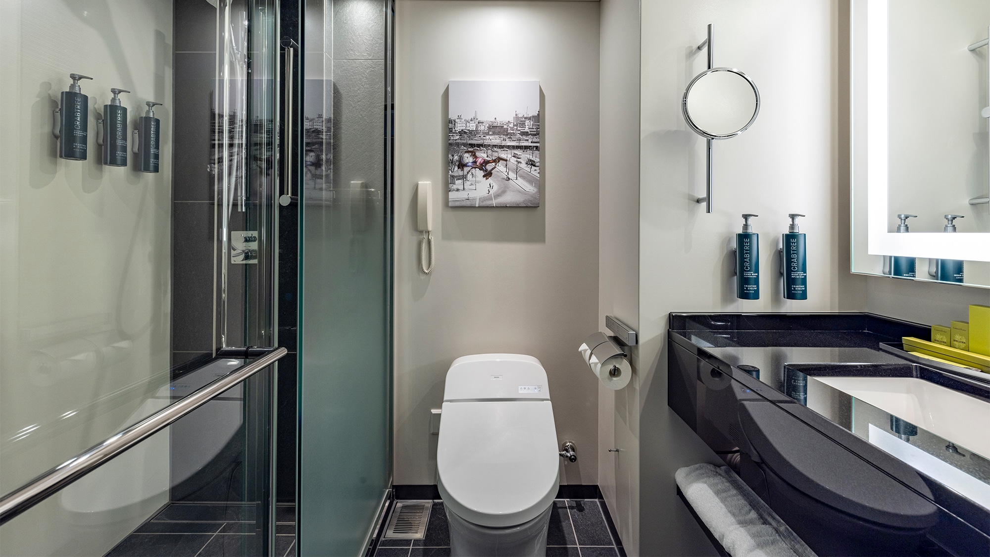 Kamar Mandi Executive City Suite King dengan Sofa Bed