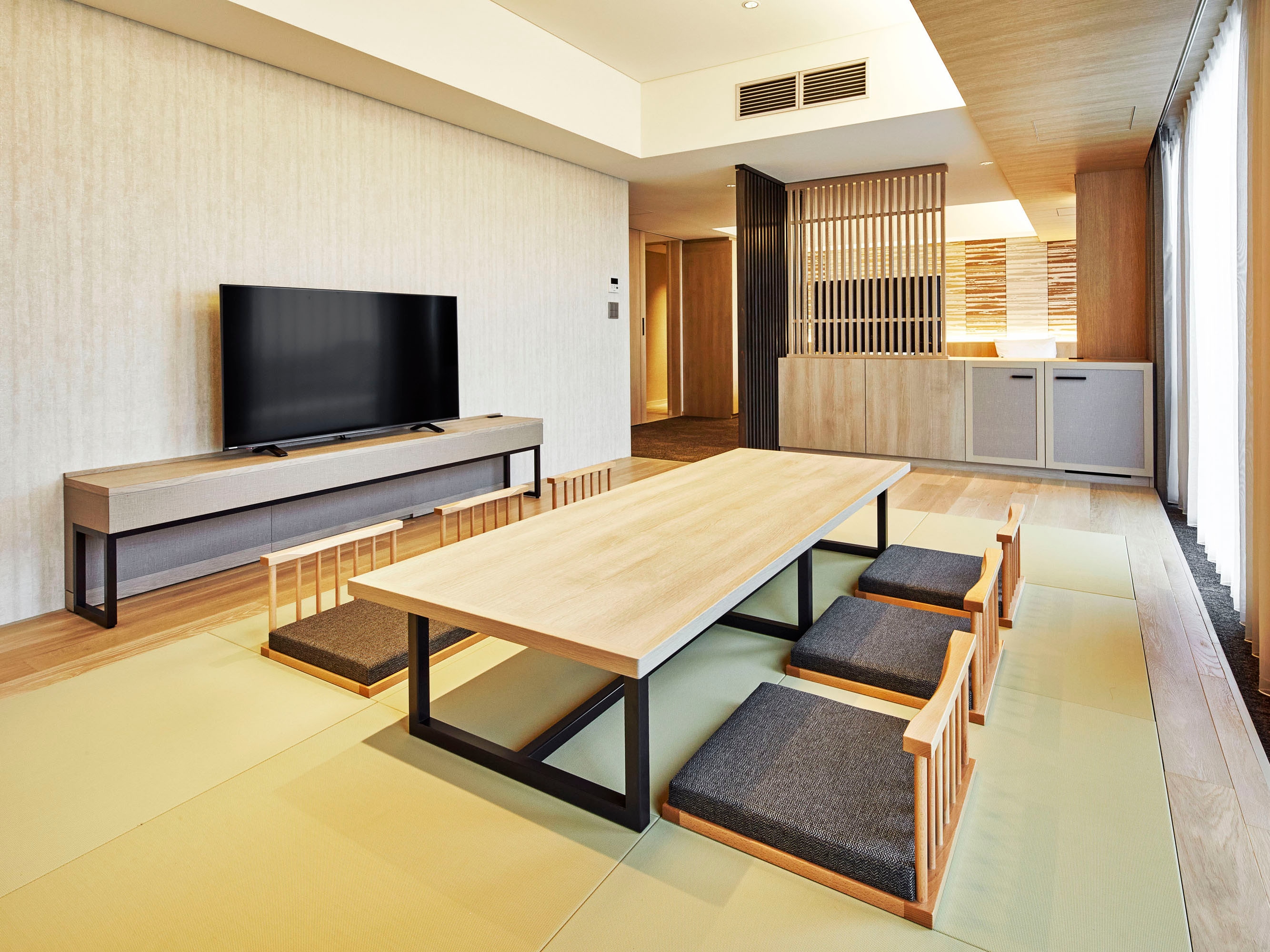 Japanese-Western style room/Japanese style room (example)