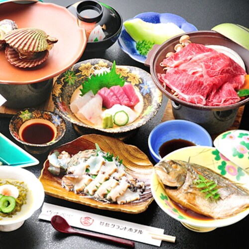 A great value weekday-only plan! Includes abalone sashimi! *Dishes shown here