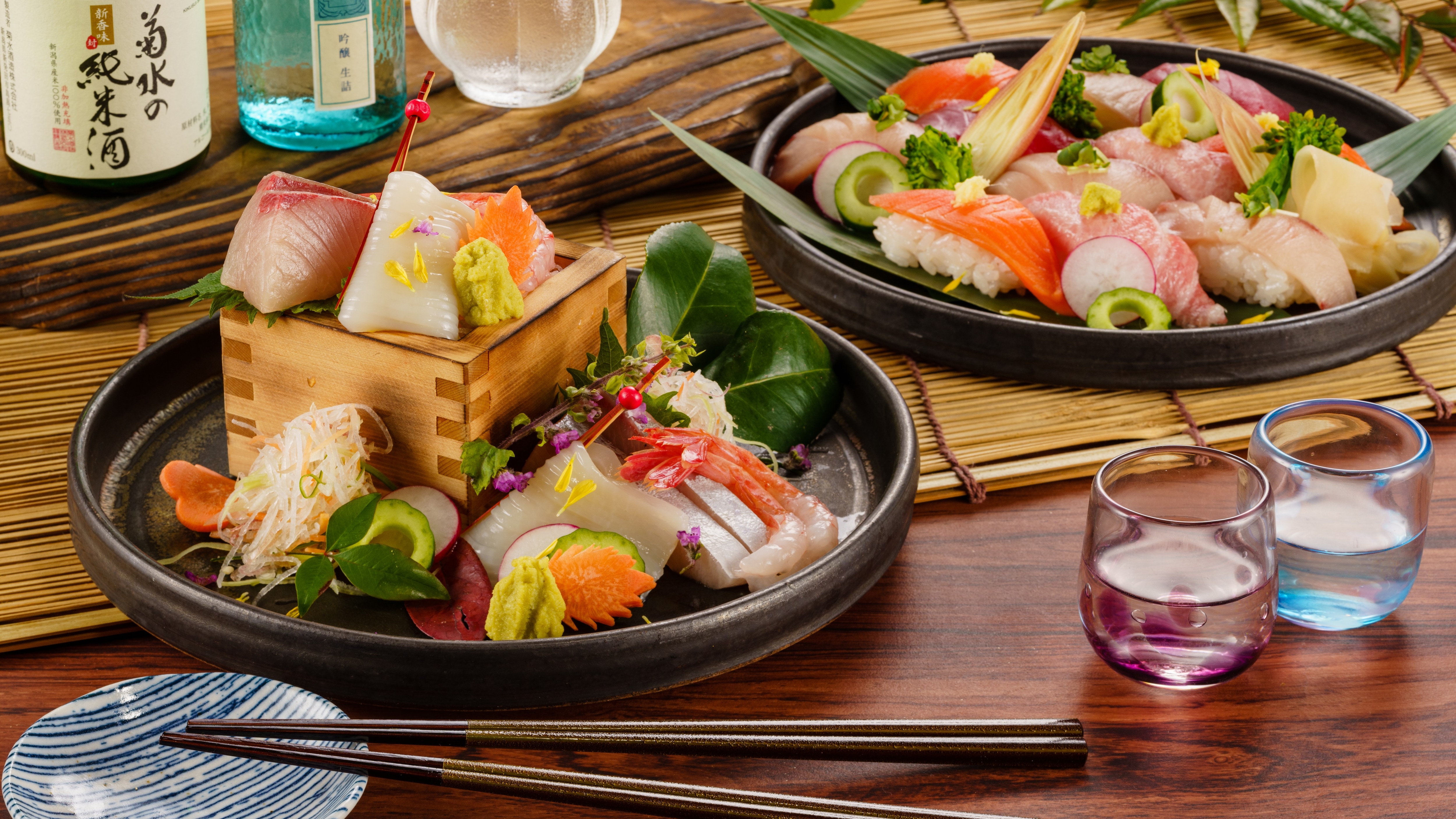 [Seasonal sashimi and sushi] Seasonal sashimi from the Sea of Japan and sushi prepared by our chefs.