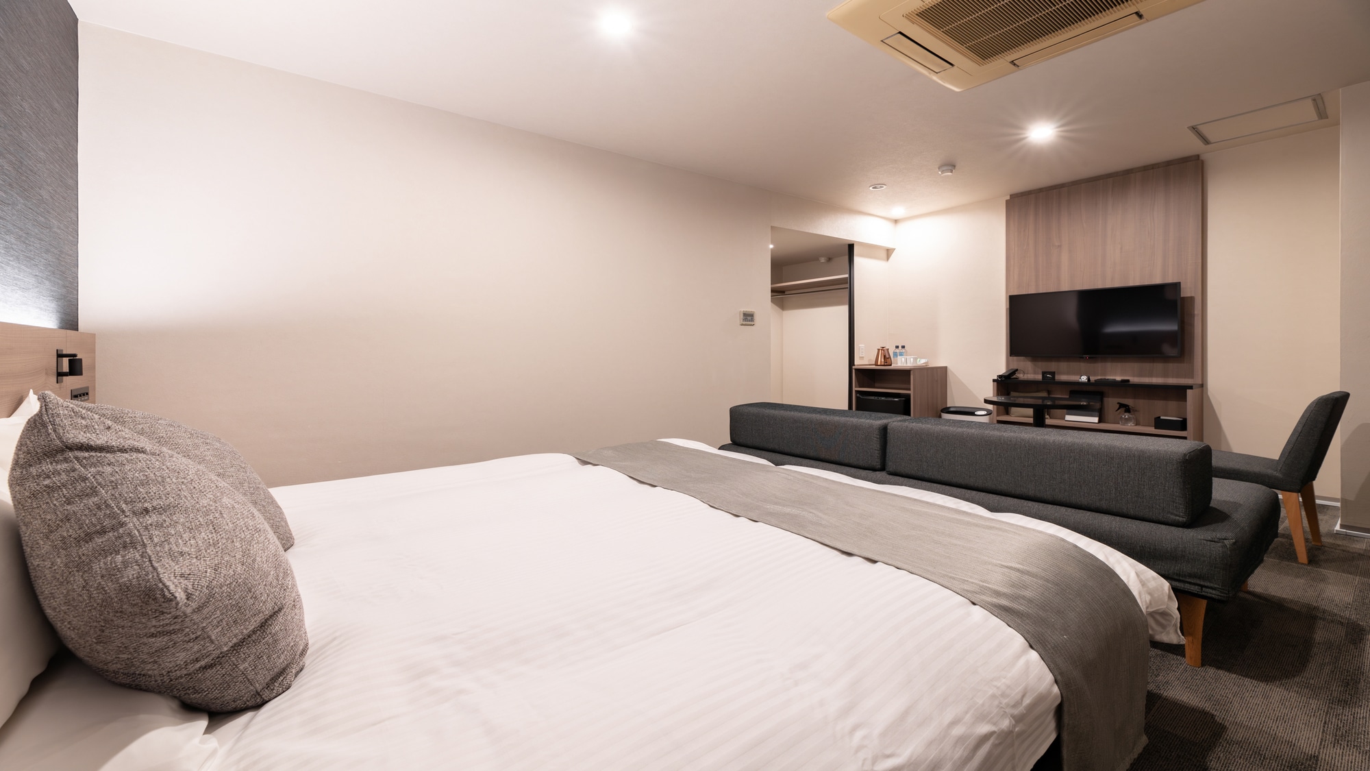 Premium King Room