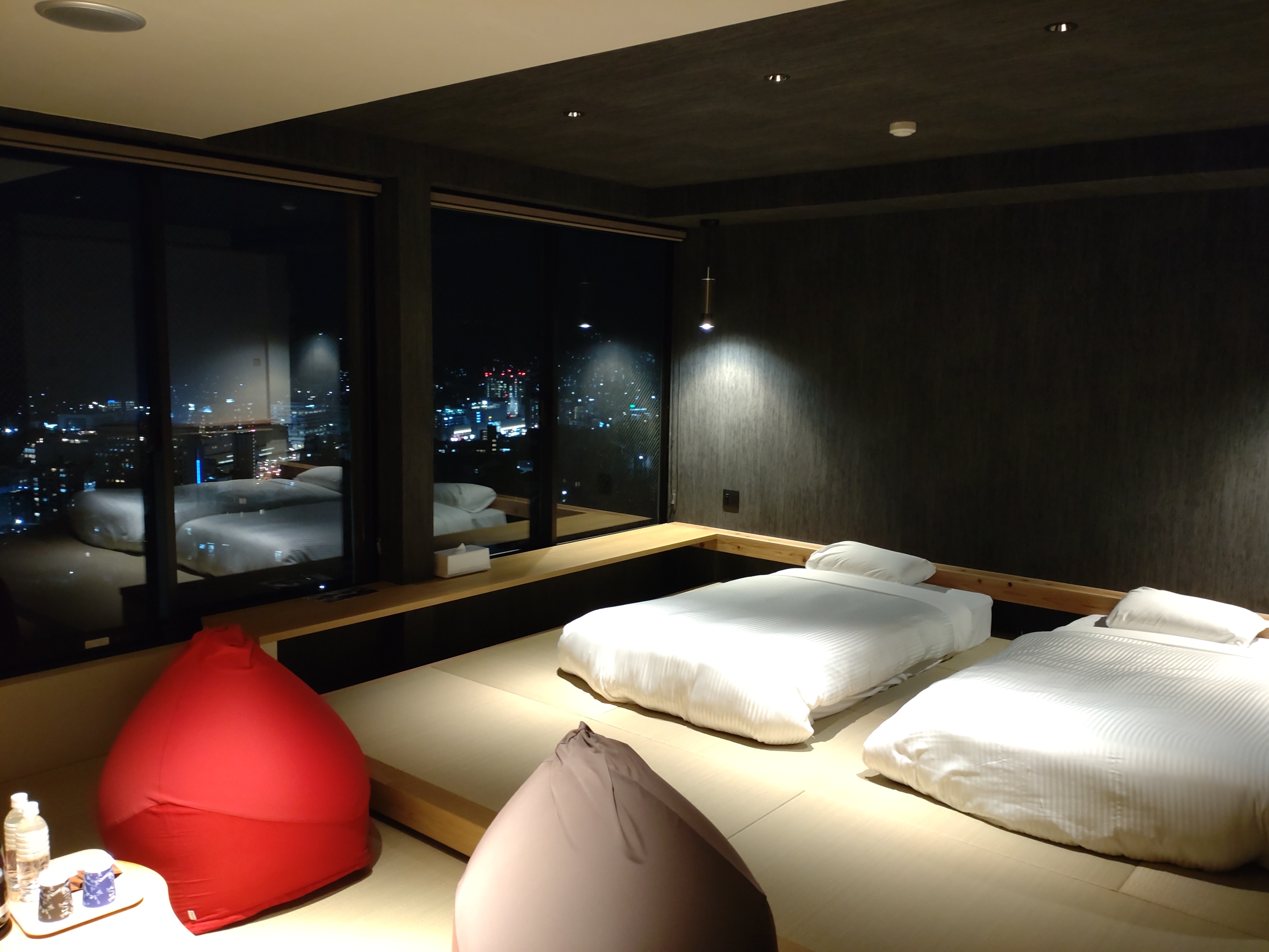 Japanese-Western room (night)