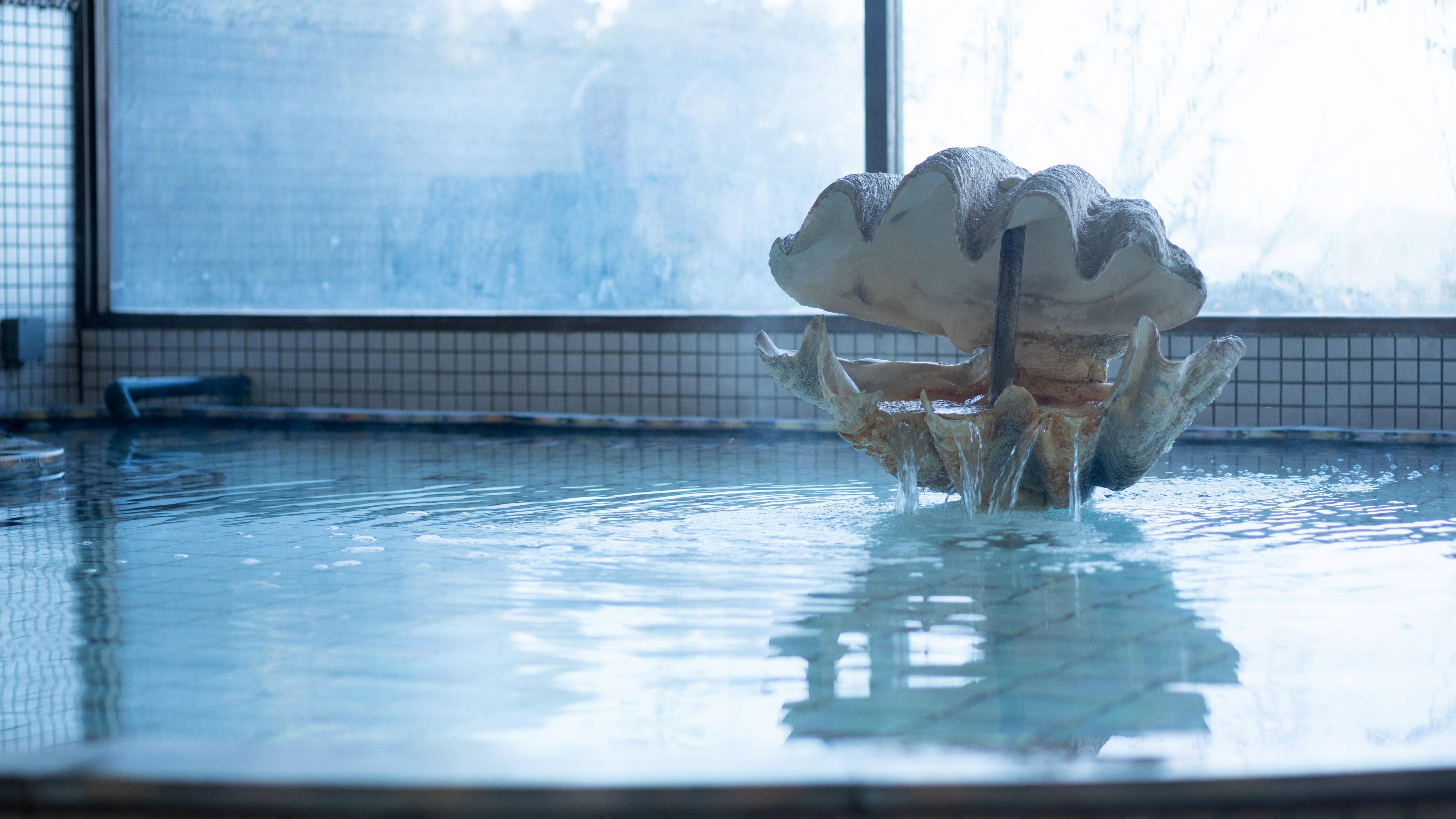 Mermaid hot water