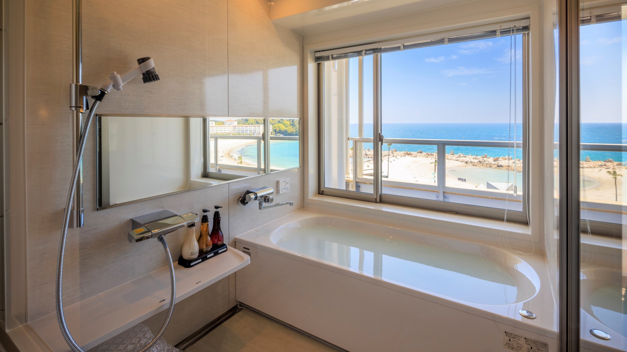 [Nami no Aya Premium room with Mirabath on the sea side] Bathroom