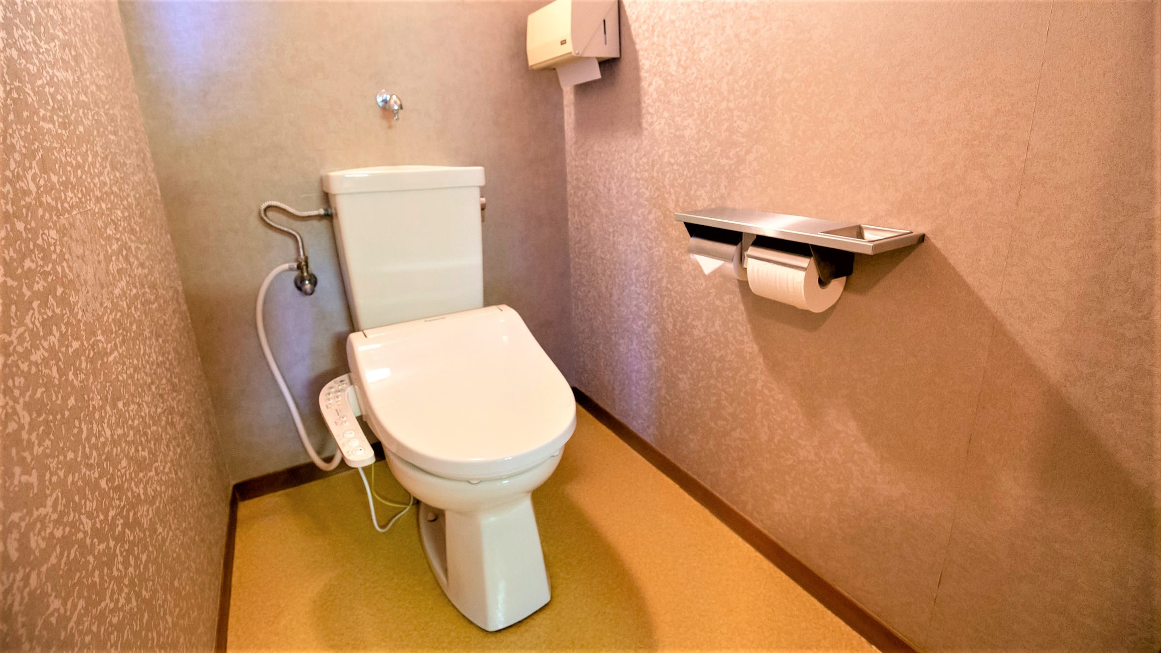 Kamar Suite Sudut Sanjokan