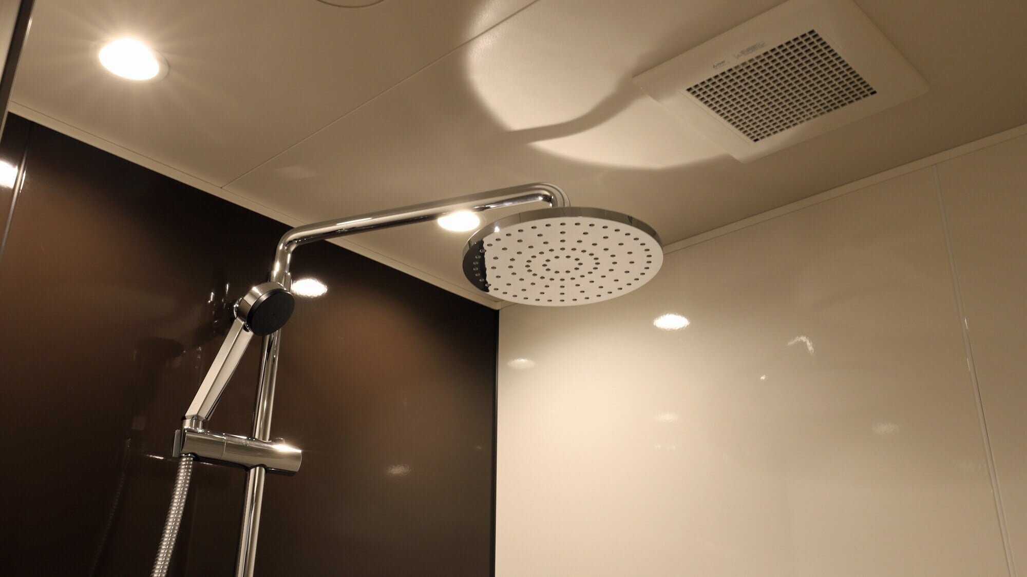 Ryoshokan with shower booth (shower) R