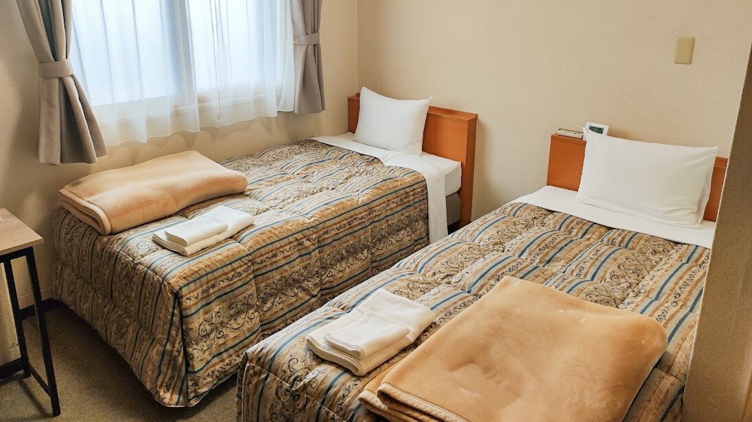 Kamar Twin 1