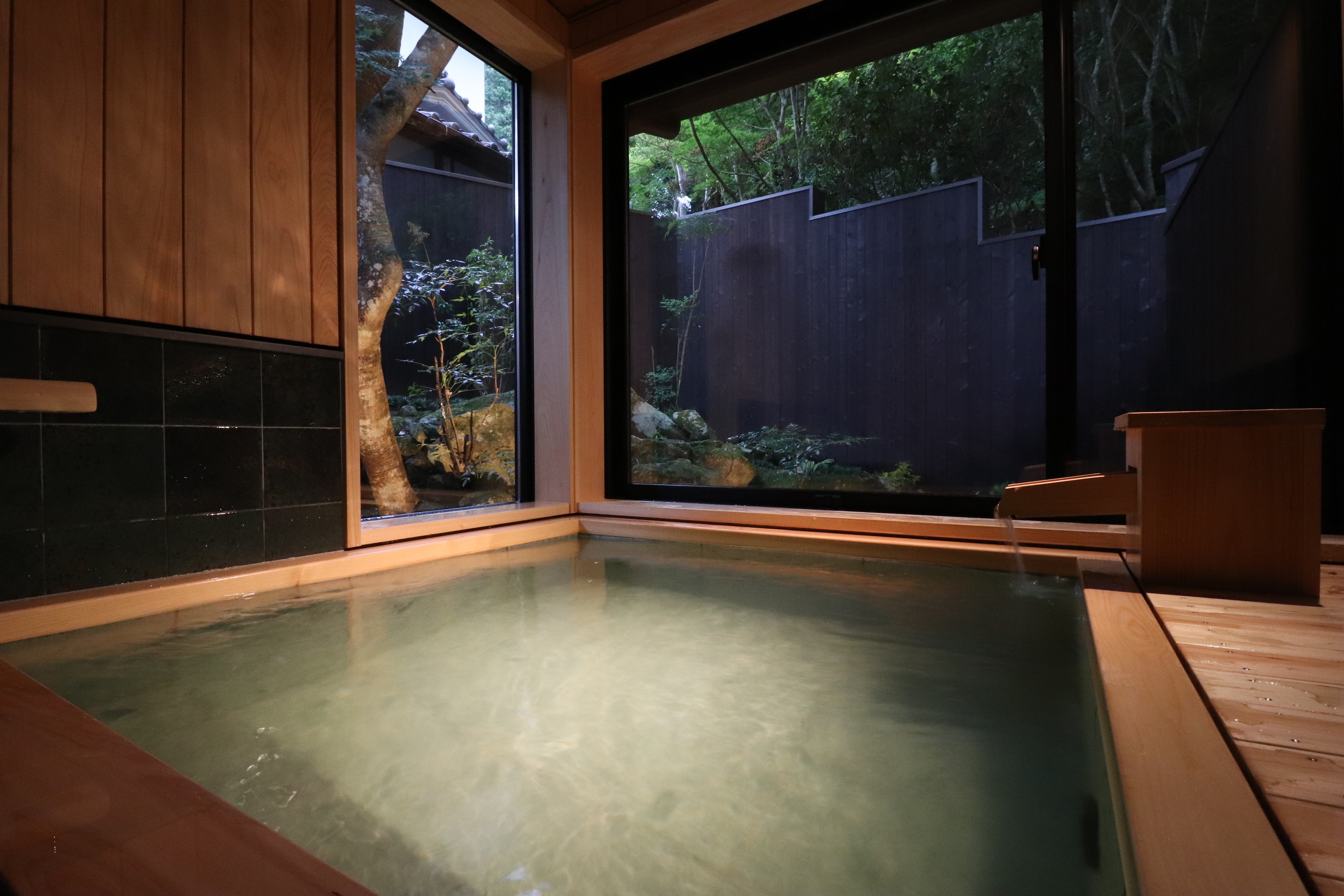 Renovated in July 2024 ◆ Tsubakikan -Yamagumo- ◆ Comes with a detached bath that you can relax in at any time
