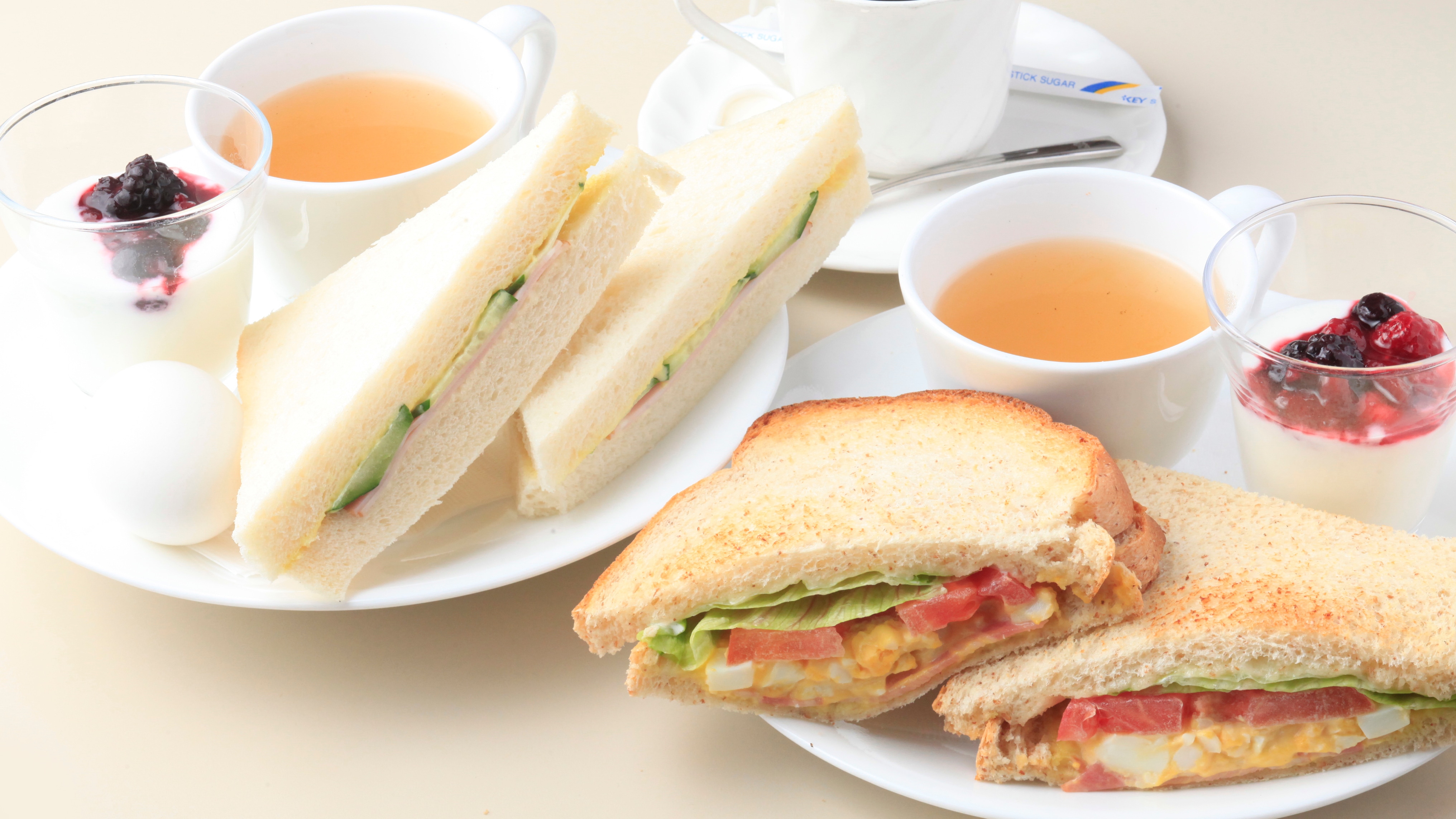 以早餐开始美好的一天♪有 4 种不同的选择。