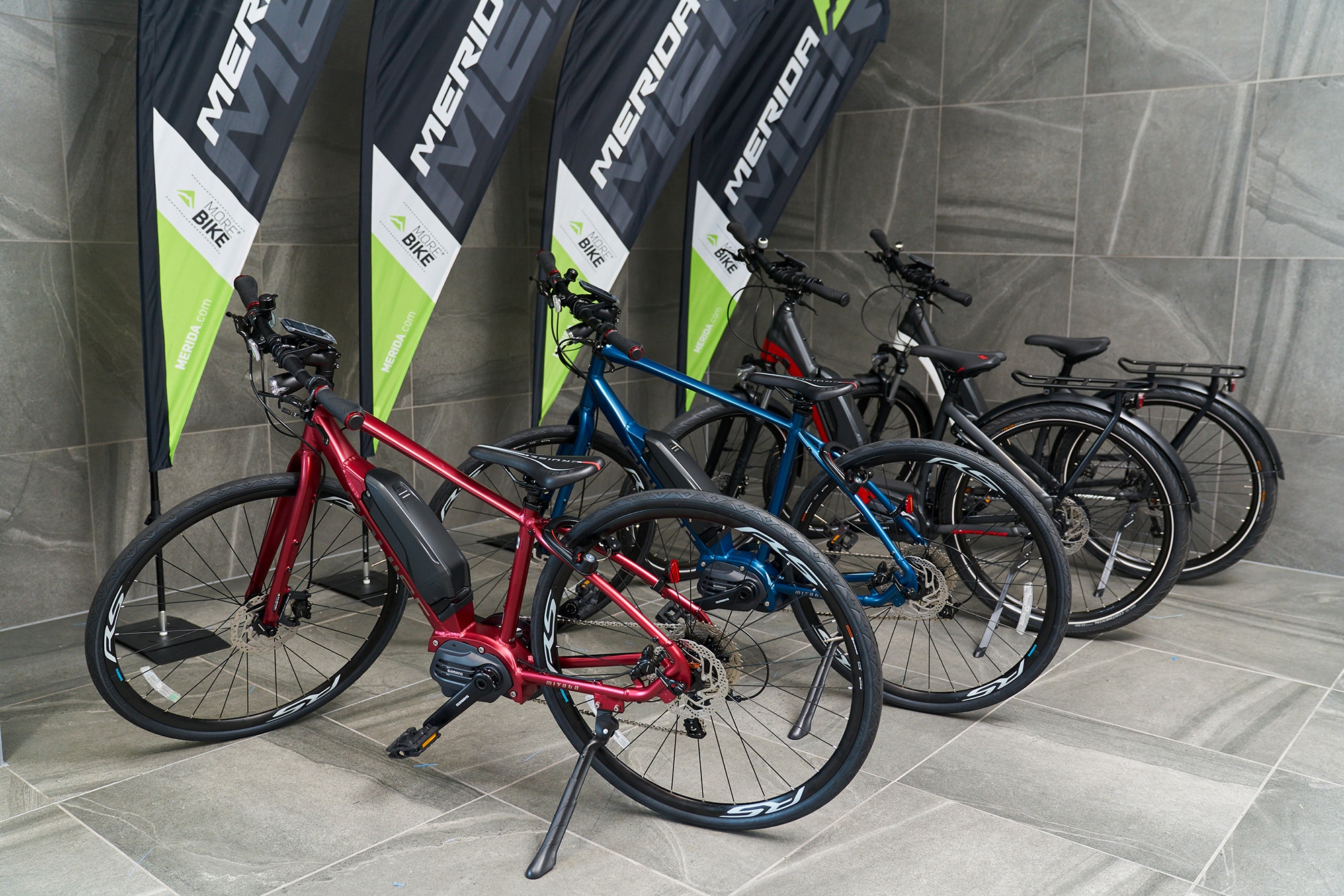 Rental bikes (E-bikes & road bikes)