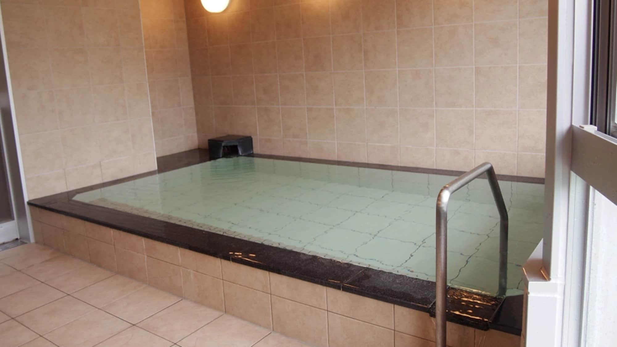 [Large communal bath] Eliminate fatigue with hot springs that flow directly from the source
