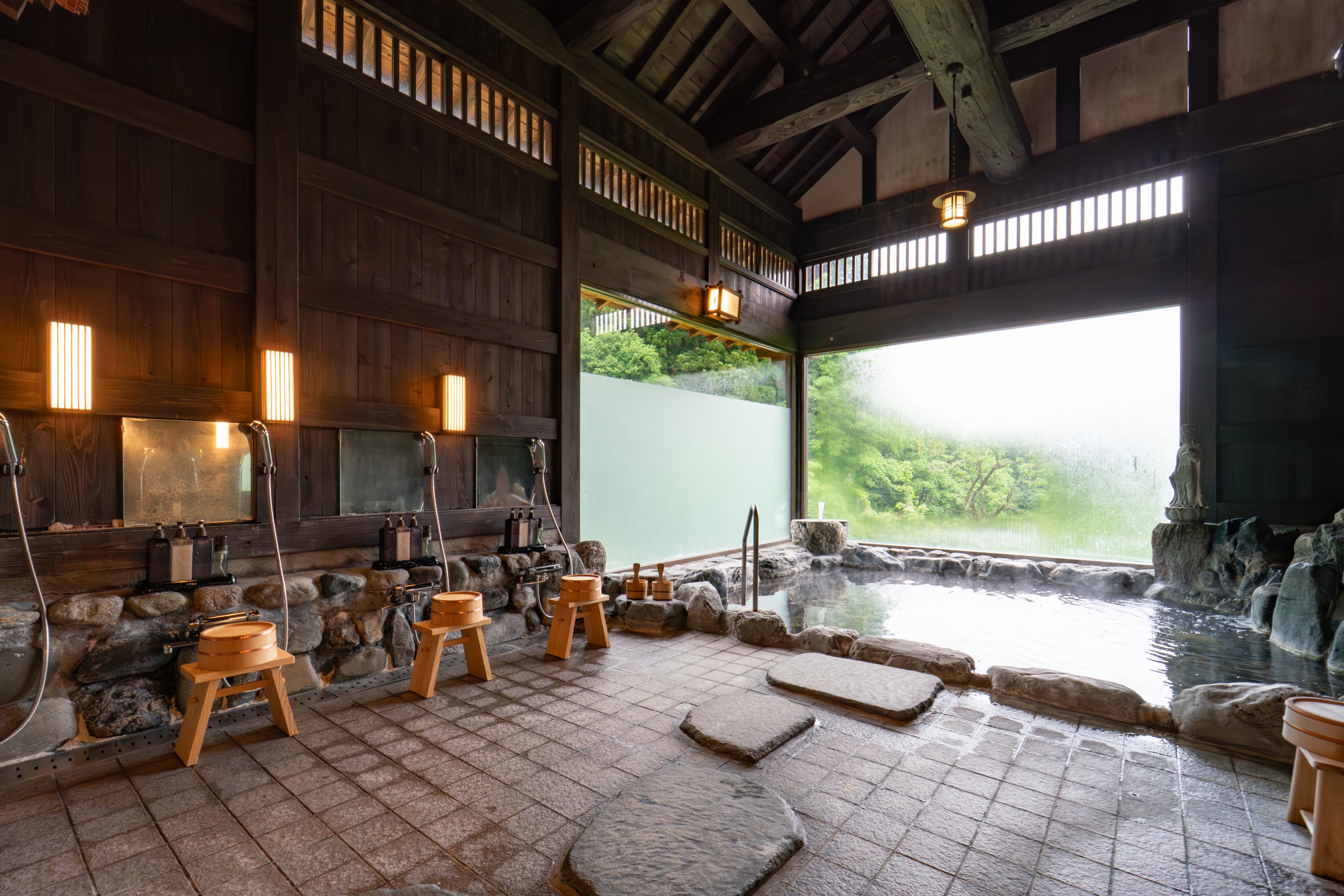 Pemandian dalam ruangan "Shiratama no Yu" Wanita