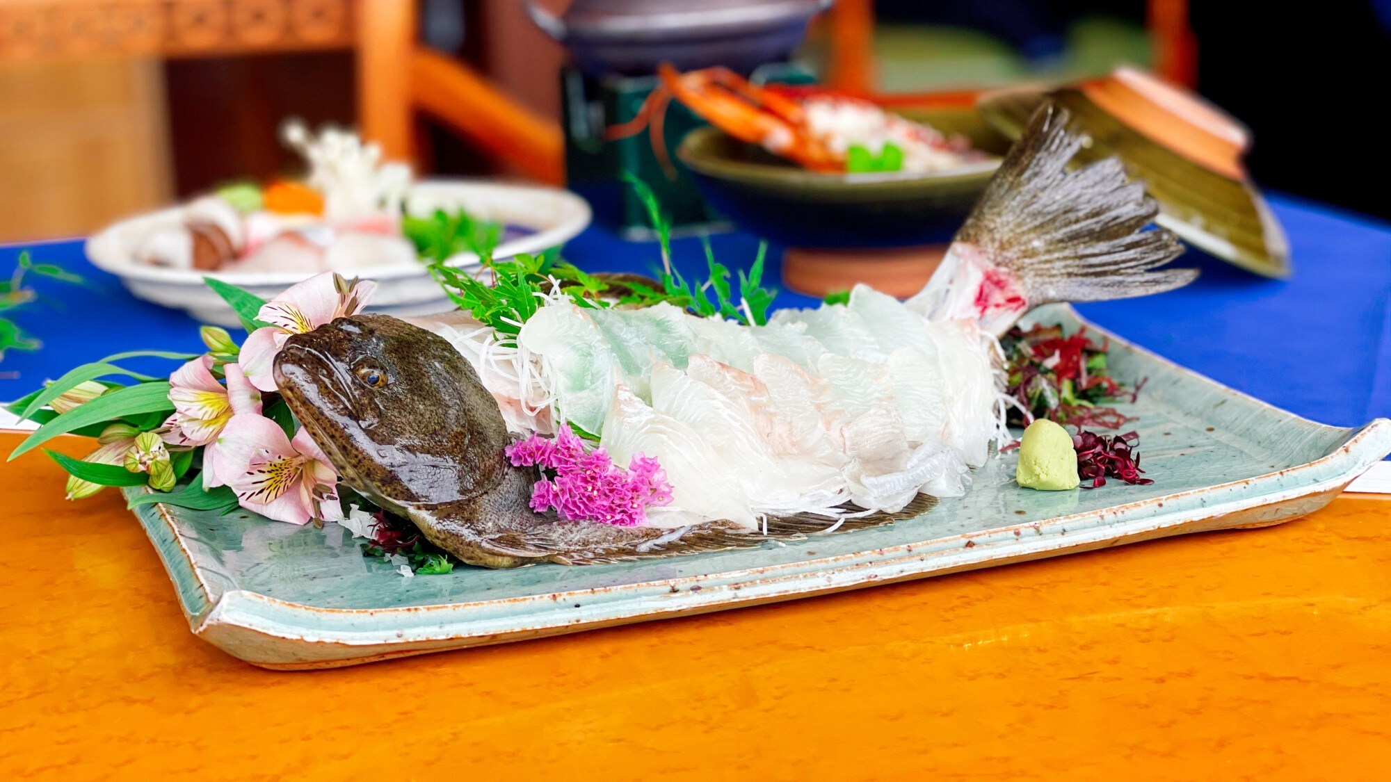 Flounder sashimi (image)