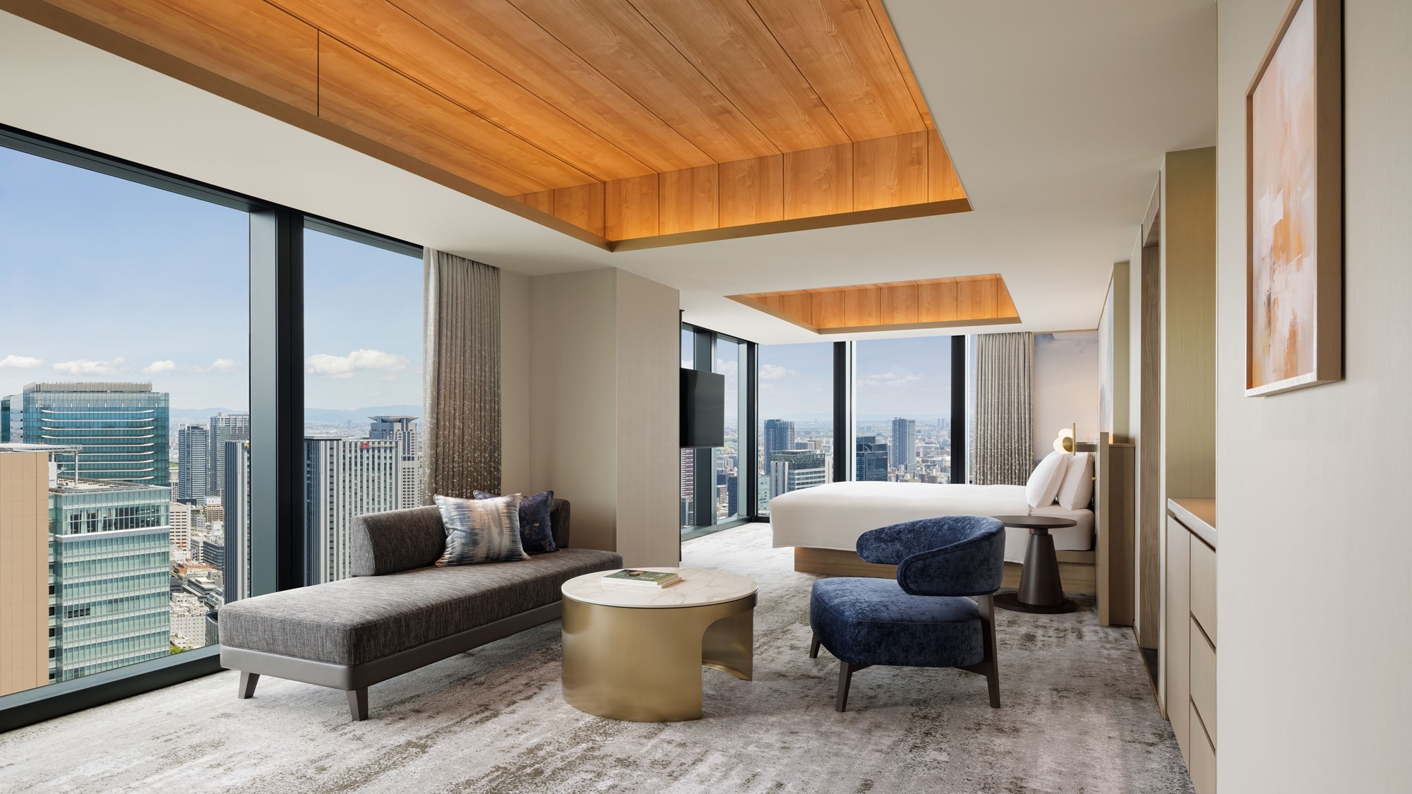 Scenic Corner King Room