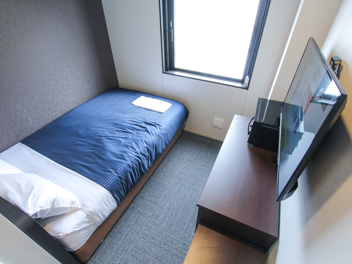 [Semi-double bedroom smoking/non-smoking] Capacity 2 people/Air purifier/Large LCD TV/Microwave oven/High speed wi-fi