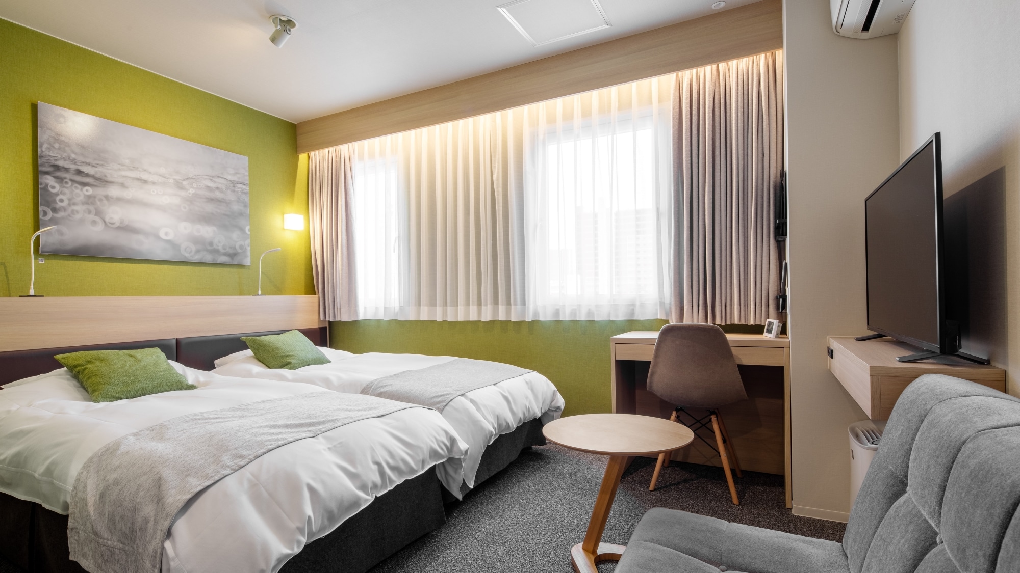 Kamar Hollywood Twin 505