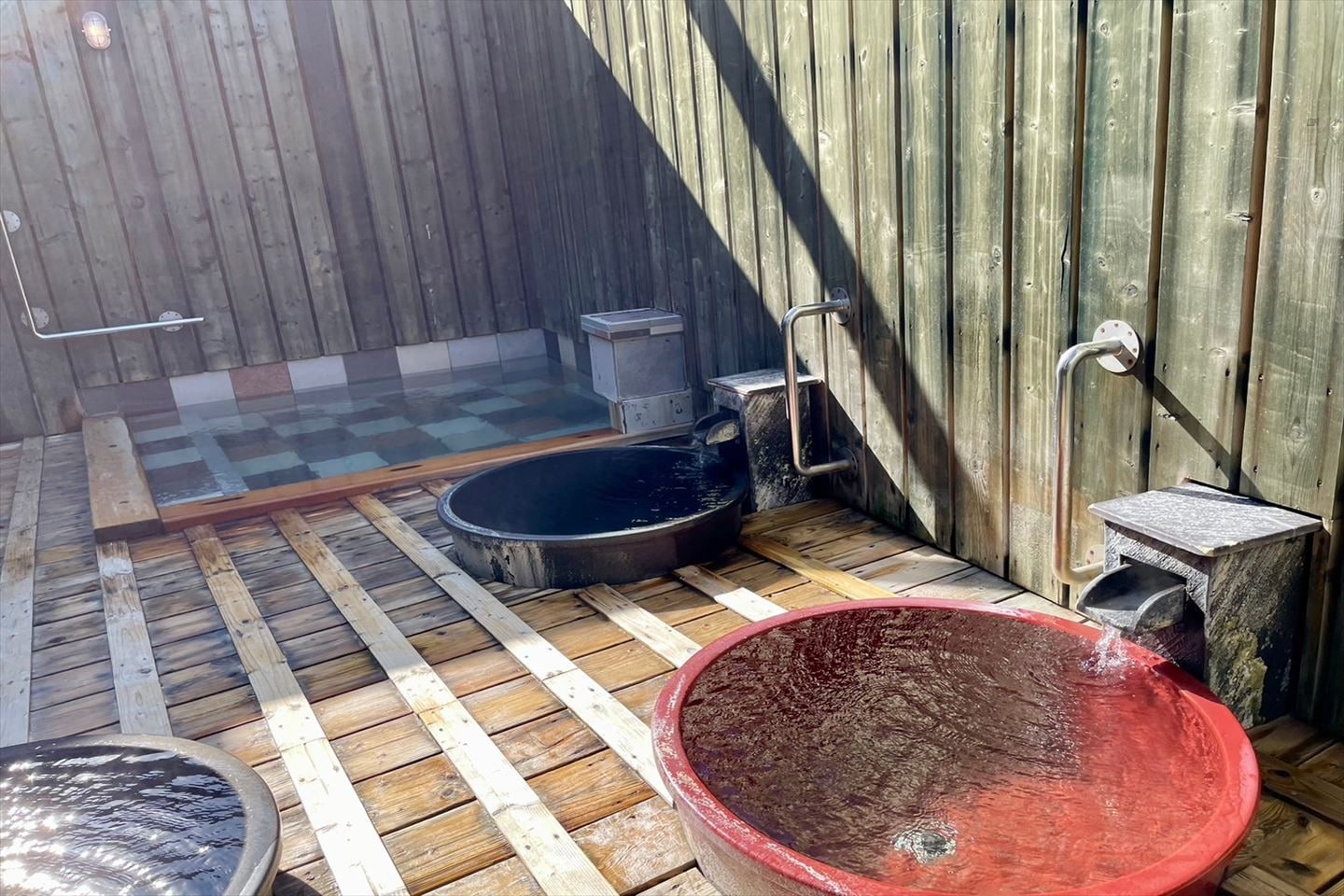 Open-air bath