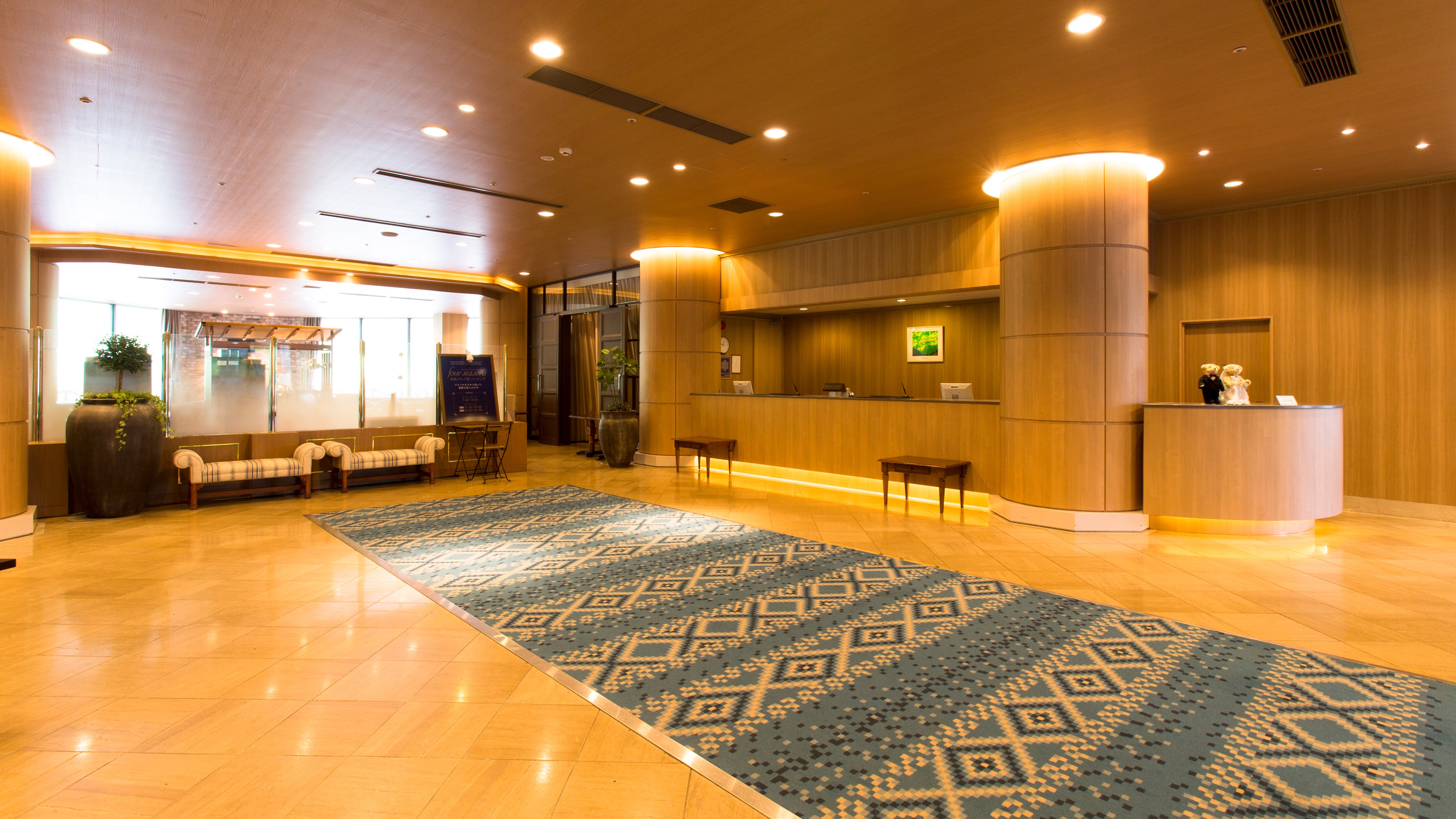 Lobby atmosphere