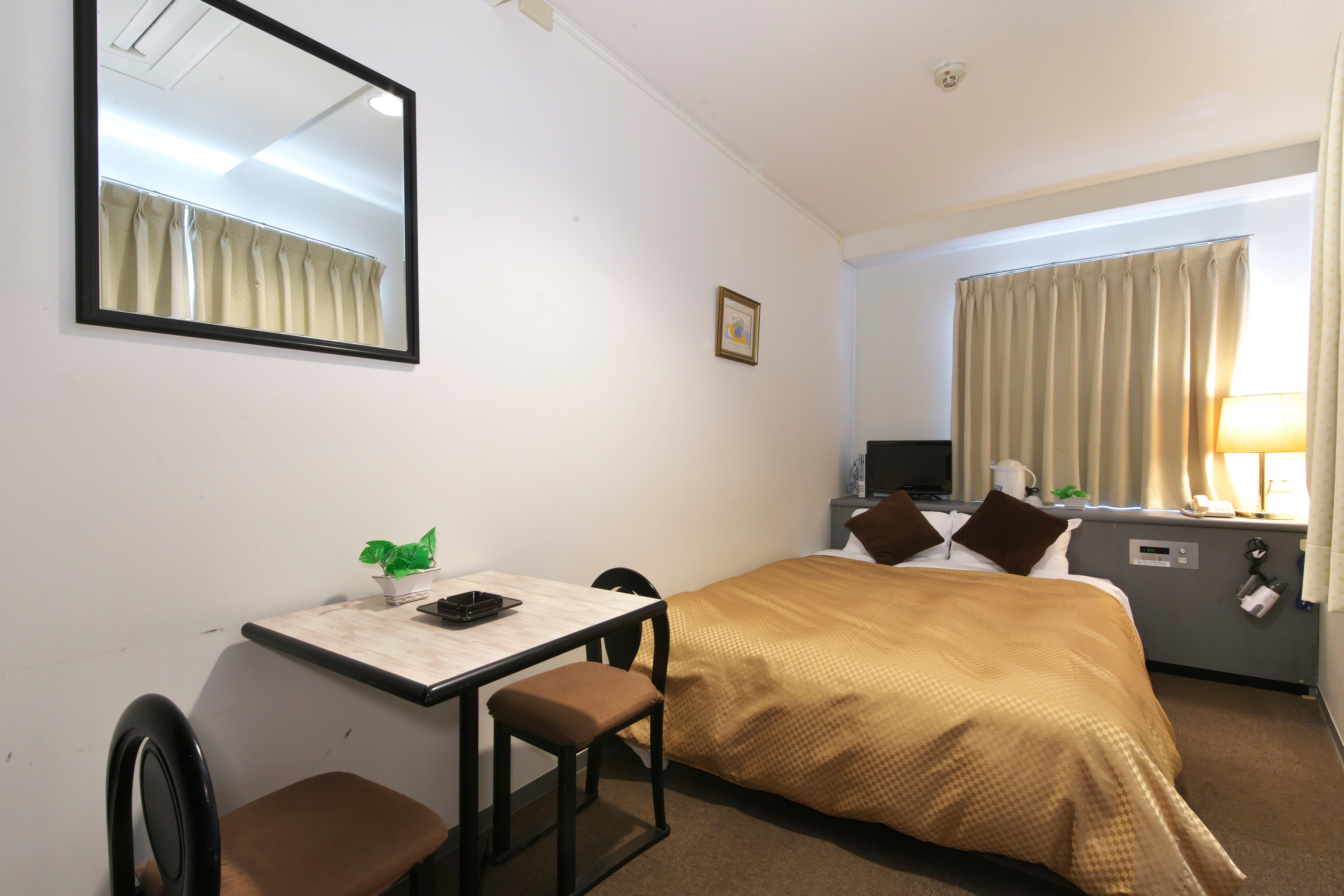 2 double beds