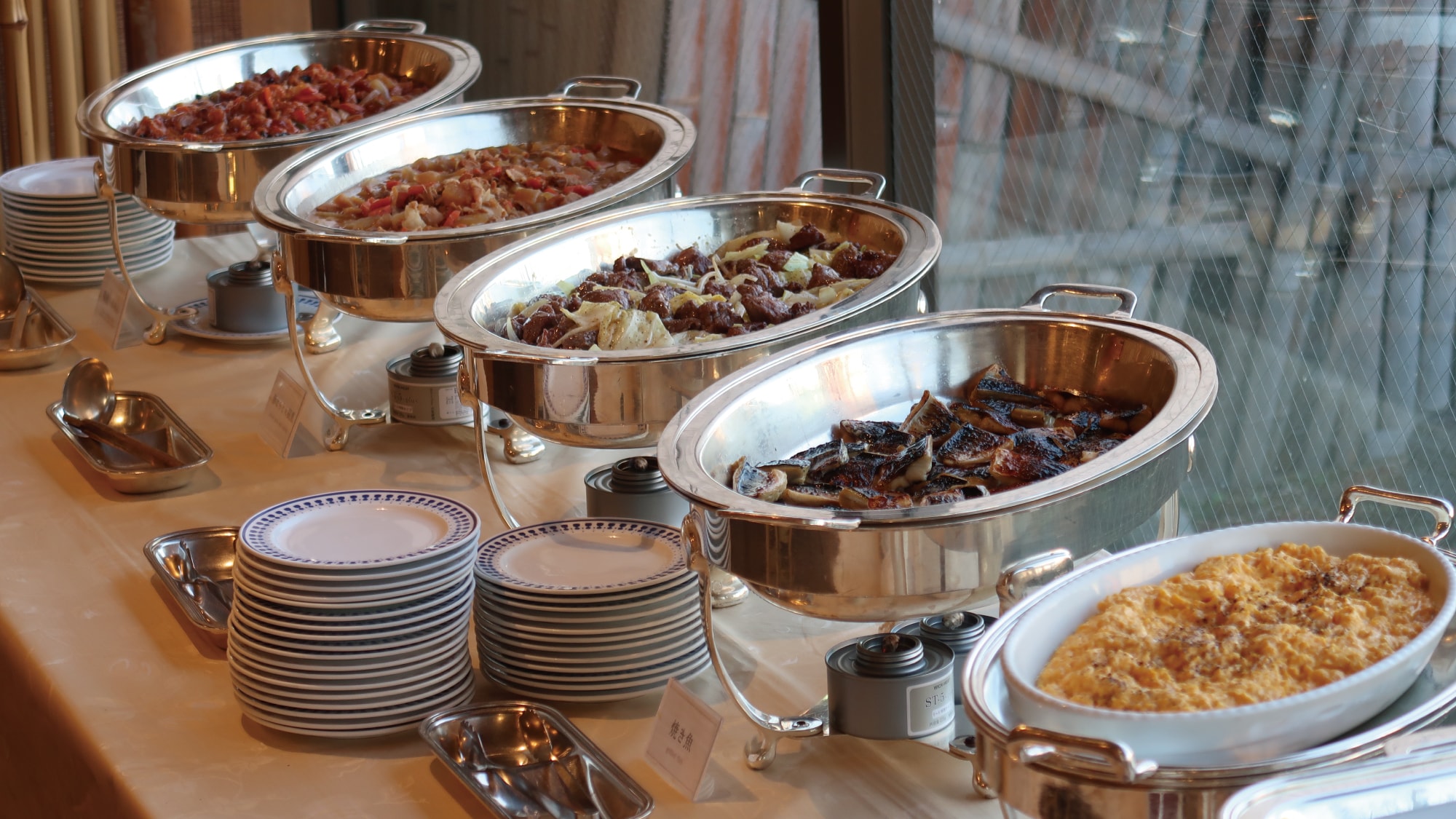 Breakfast buffet image