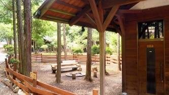 *Cottage [Dog run type]