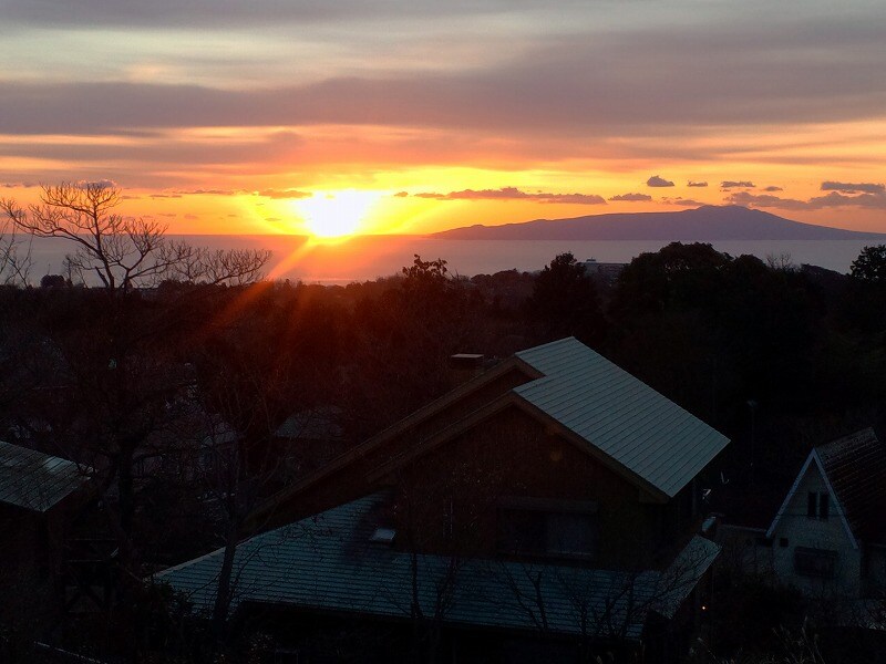 Sunrise (Sagami Bay and Izu Oshima)
