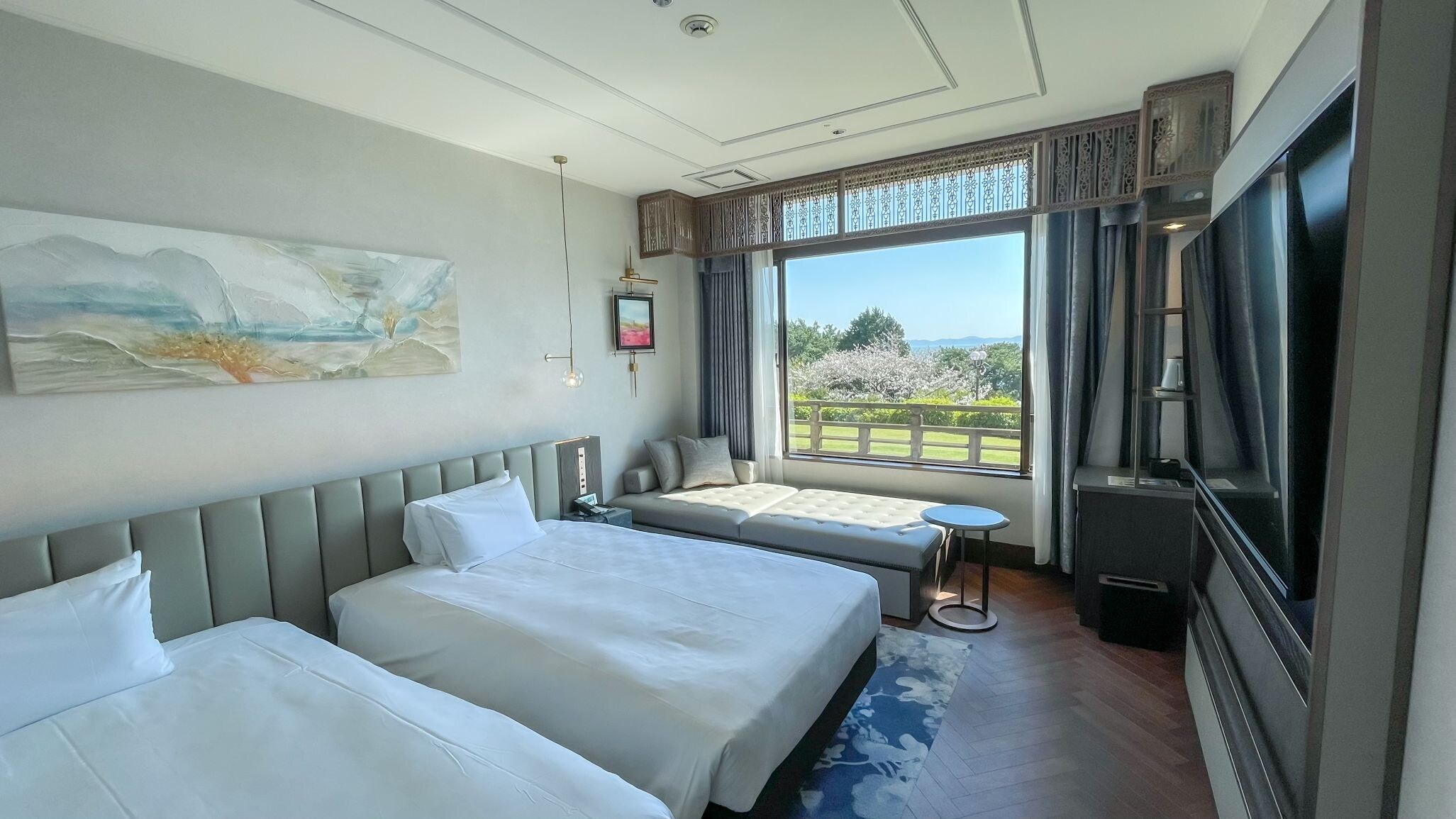 Ocean-view twin room