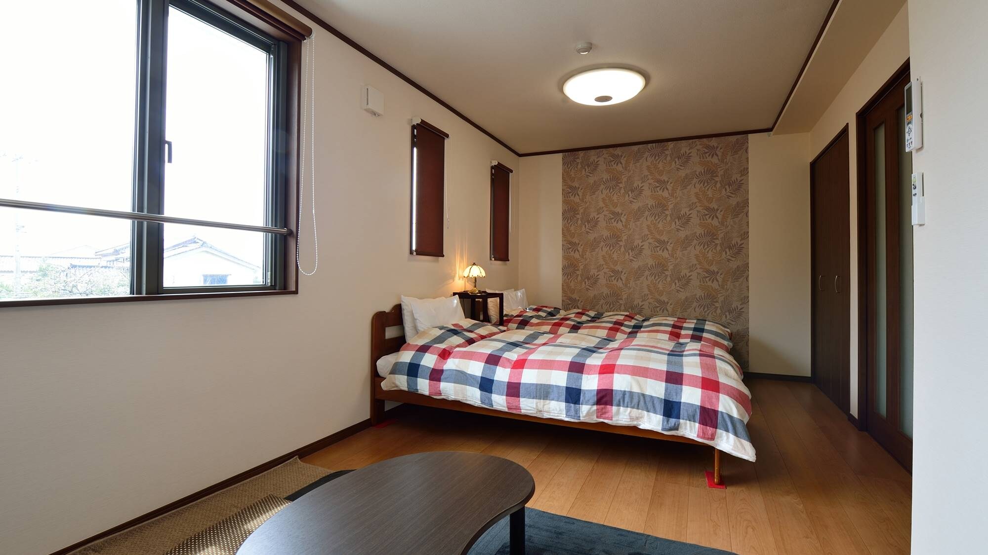 * Example of guest room / twin