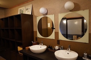Women's bathroom dressing room