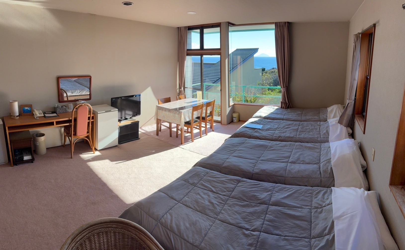 Deluxe room (2nd floor) 4 beds