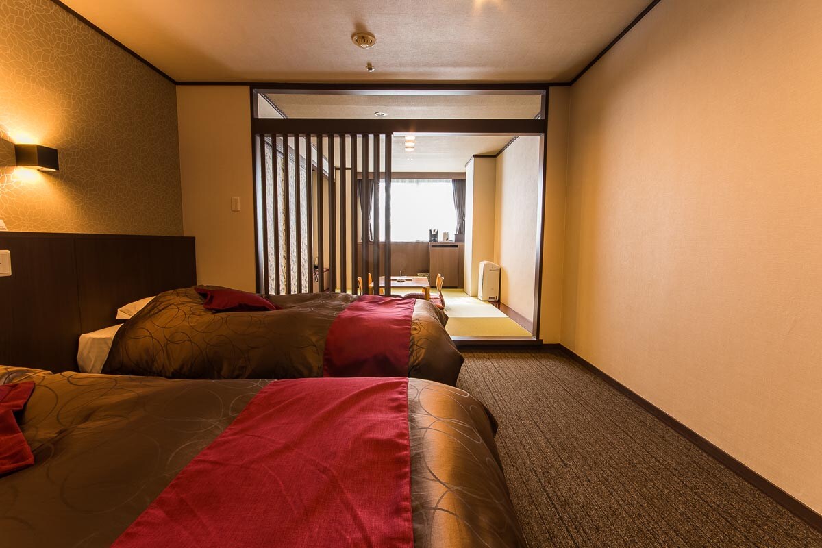 Superior Japanese and Western rooms (non-smoking)
