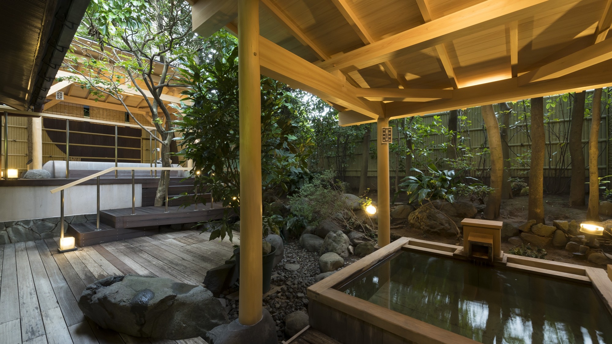 Open-air bath
