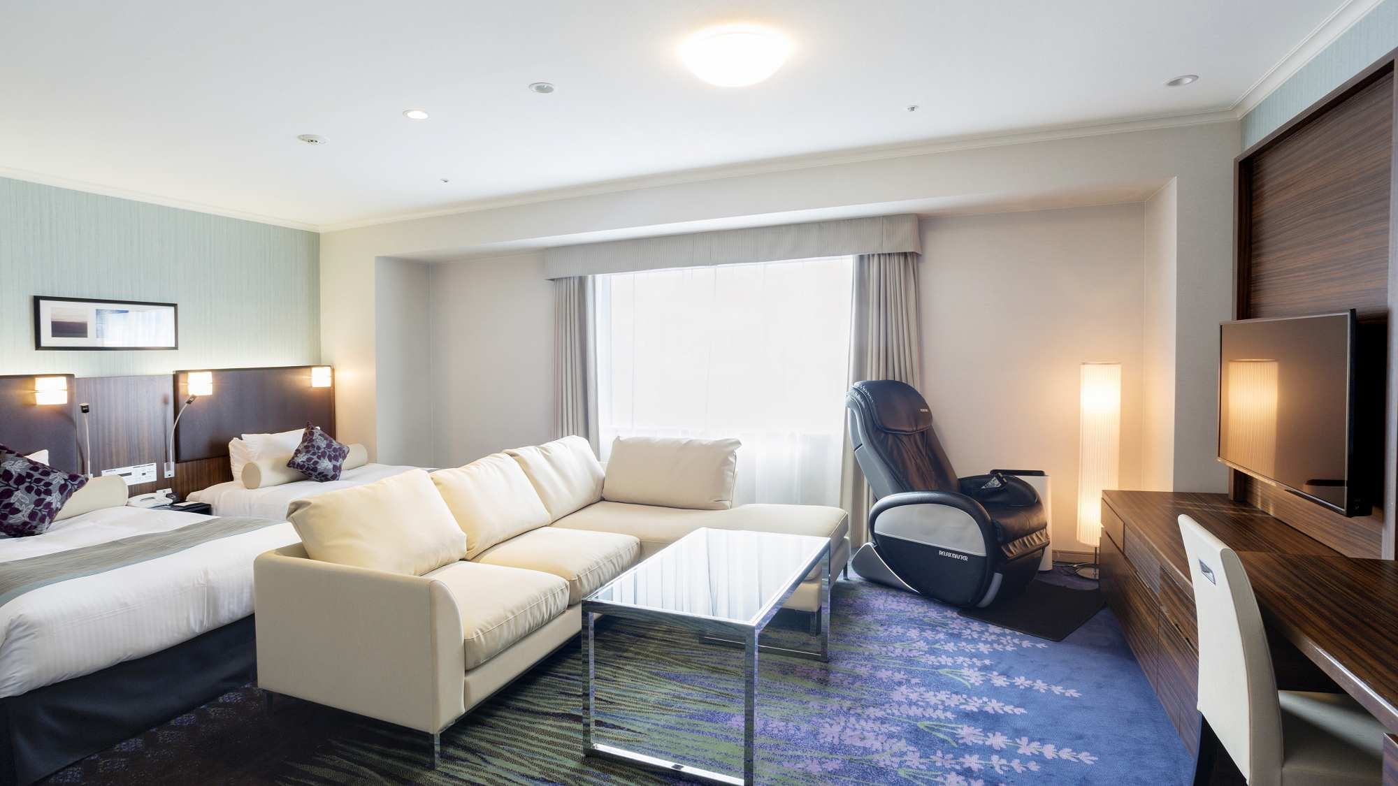 [Premium floor on 19th and 20th floors] Exclusive twin room (45㎡)