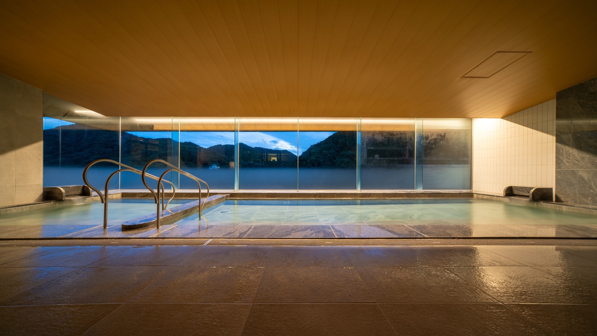 【展望浴場　萩姫の湯】